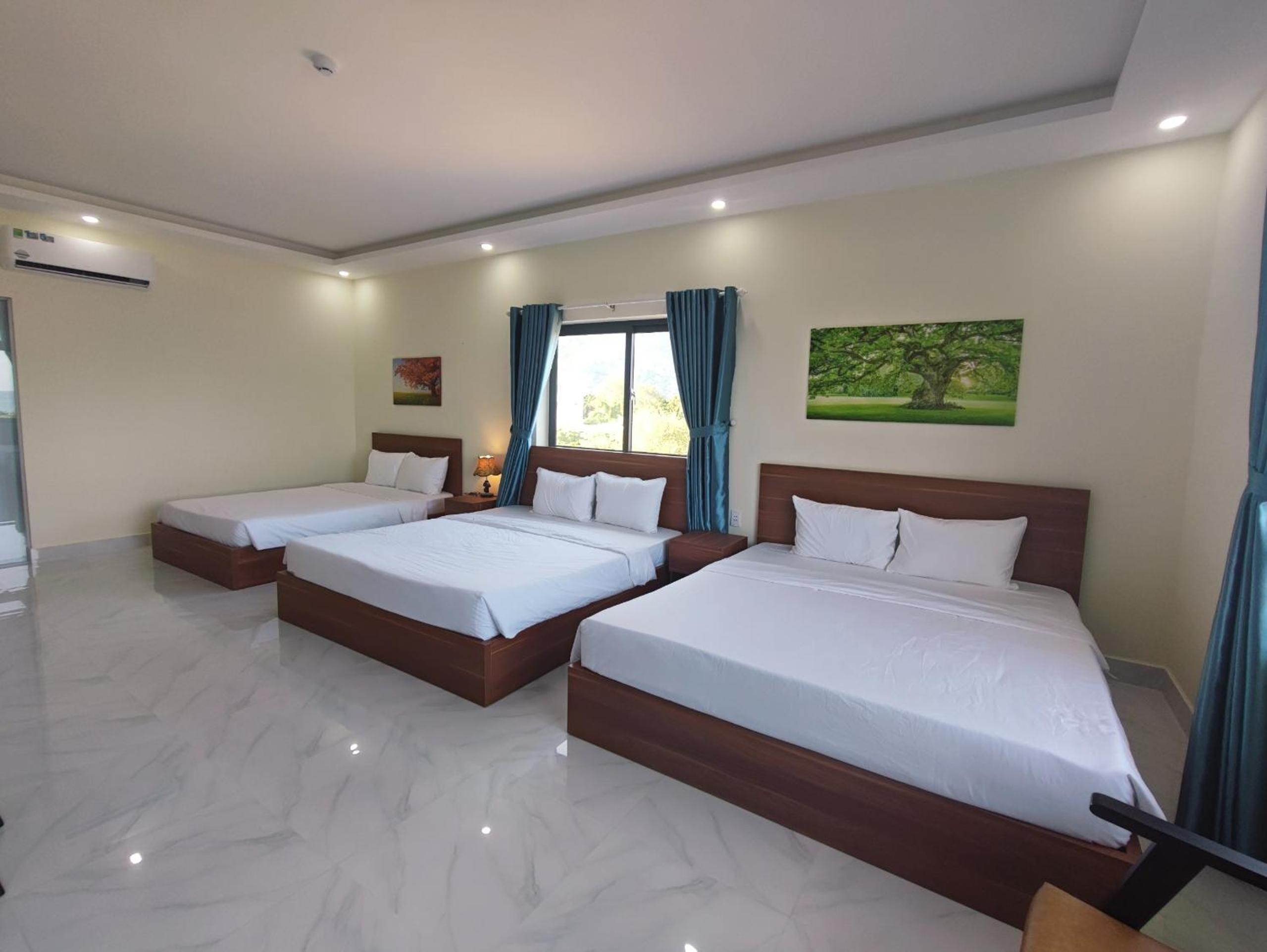 Family Room with Sea View - Photo 10