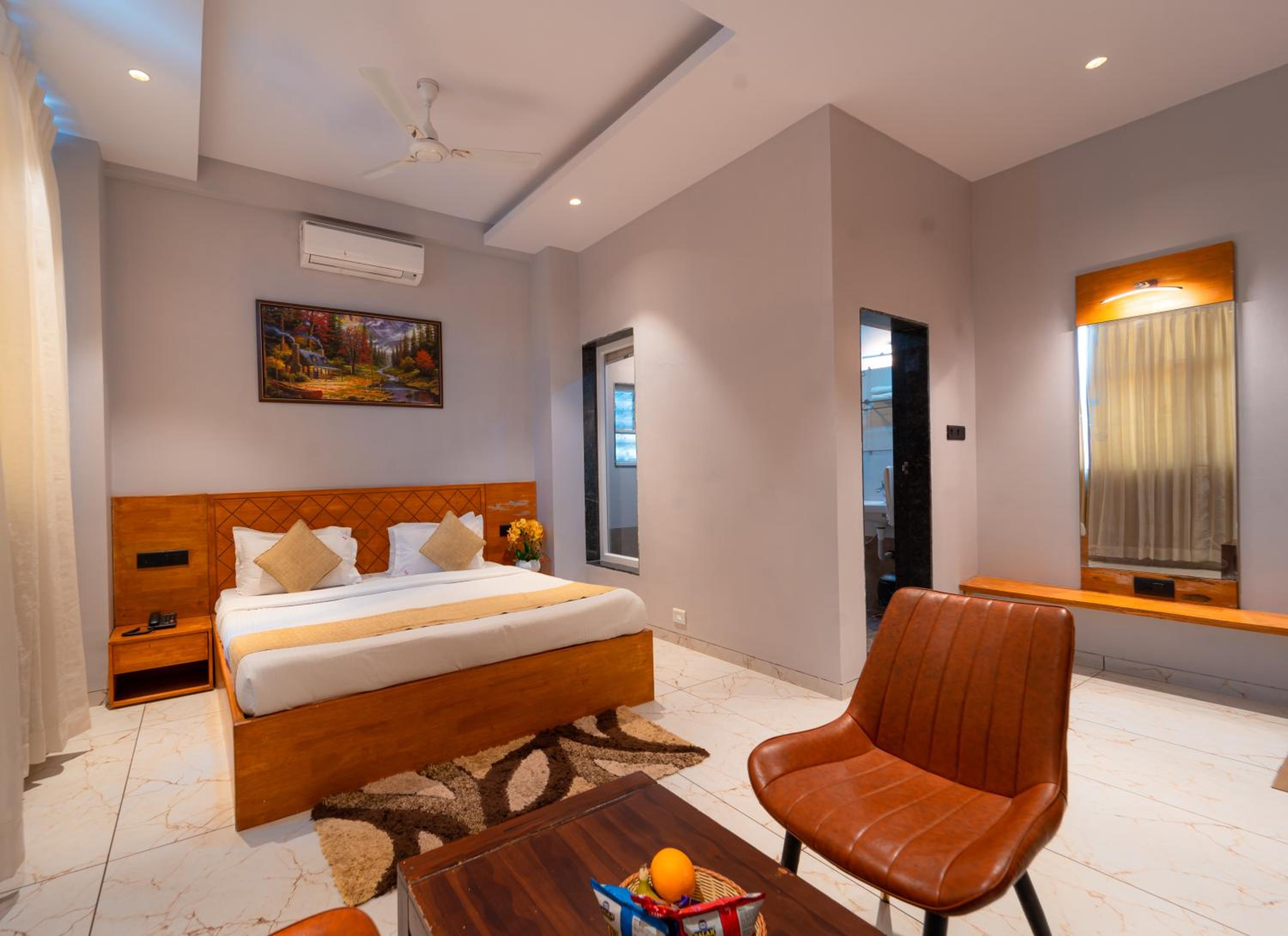 Deluxe Queen Room