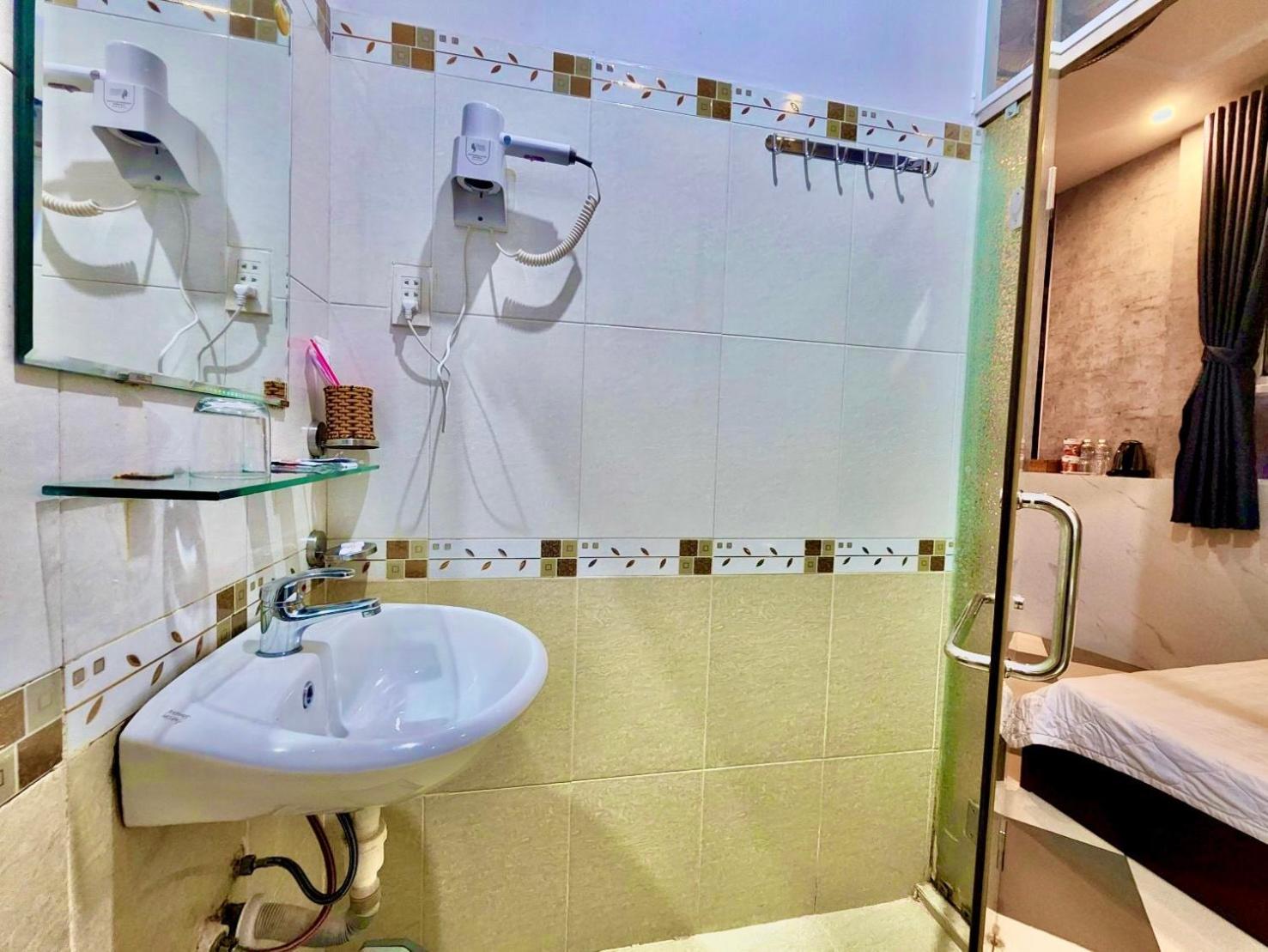 Double Room - Photo 3