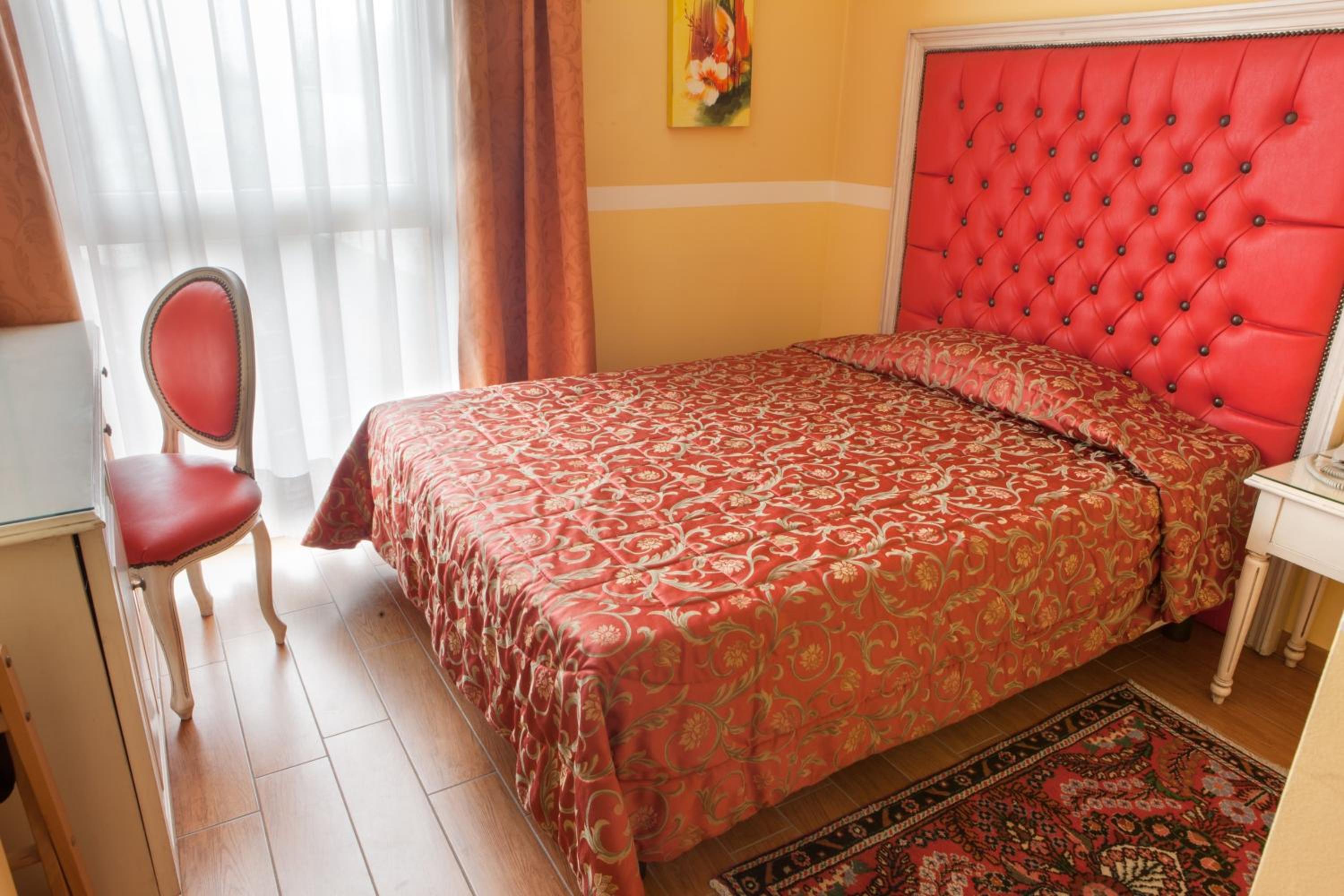 Single Room photo 1