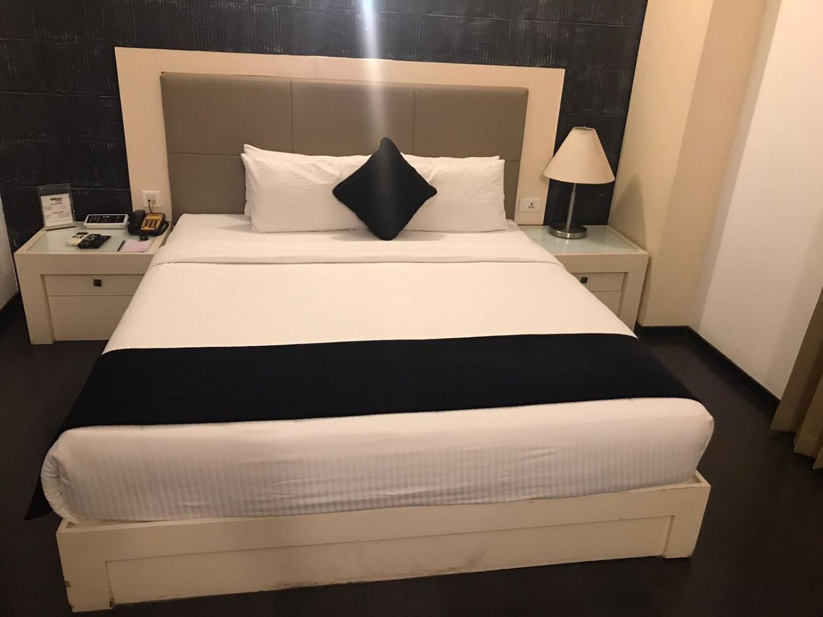Deluxe Double Room photo 2