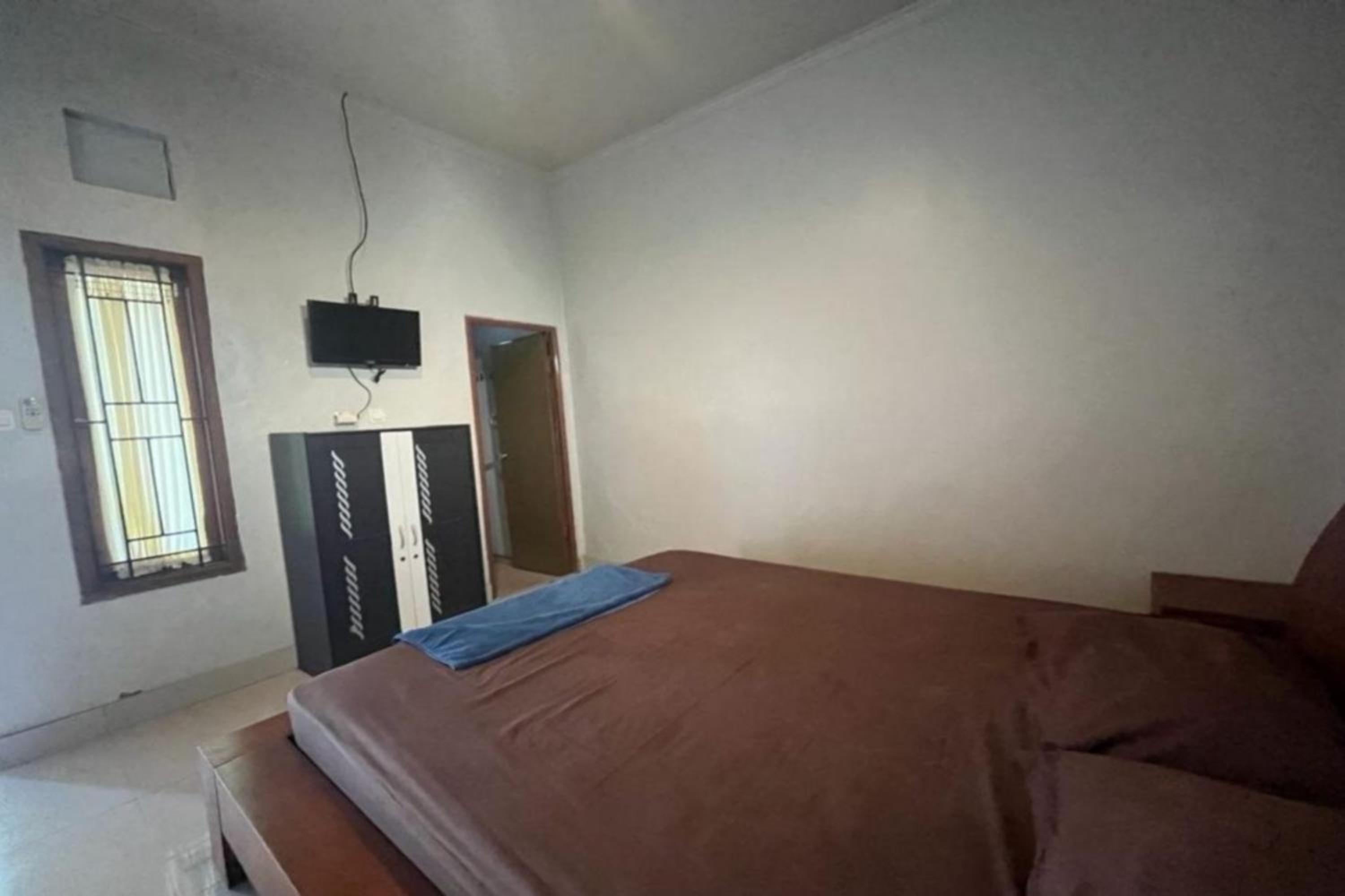 Deluxe Double Room - Photo 9