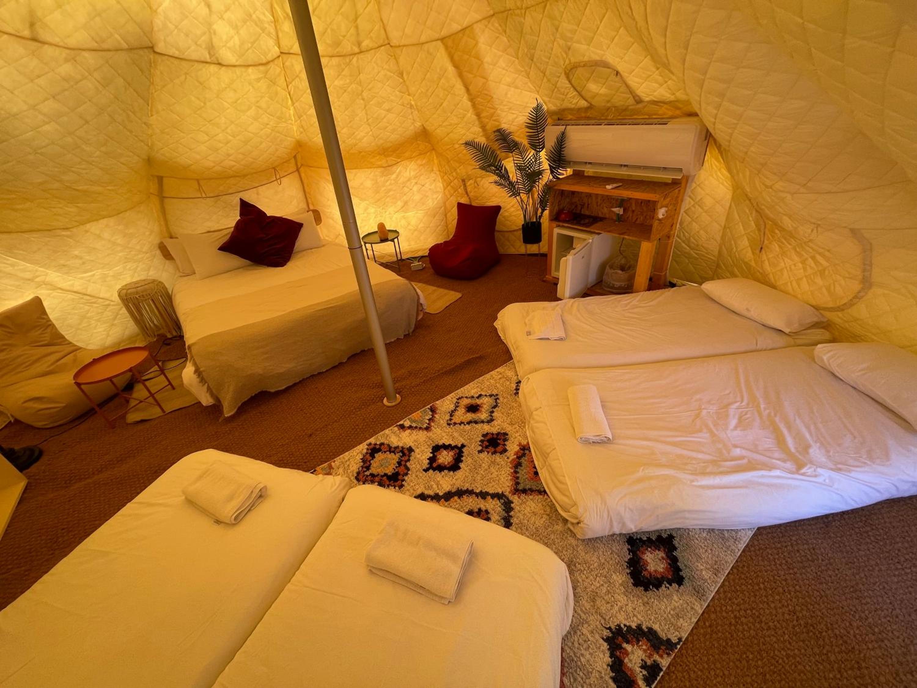 Family Tent - Photo 1