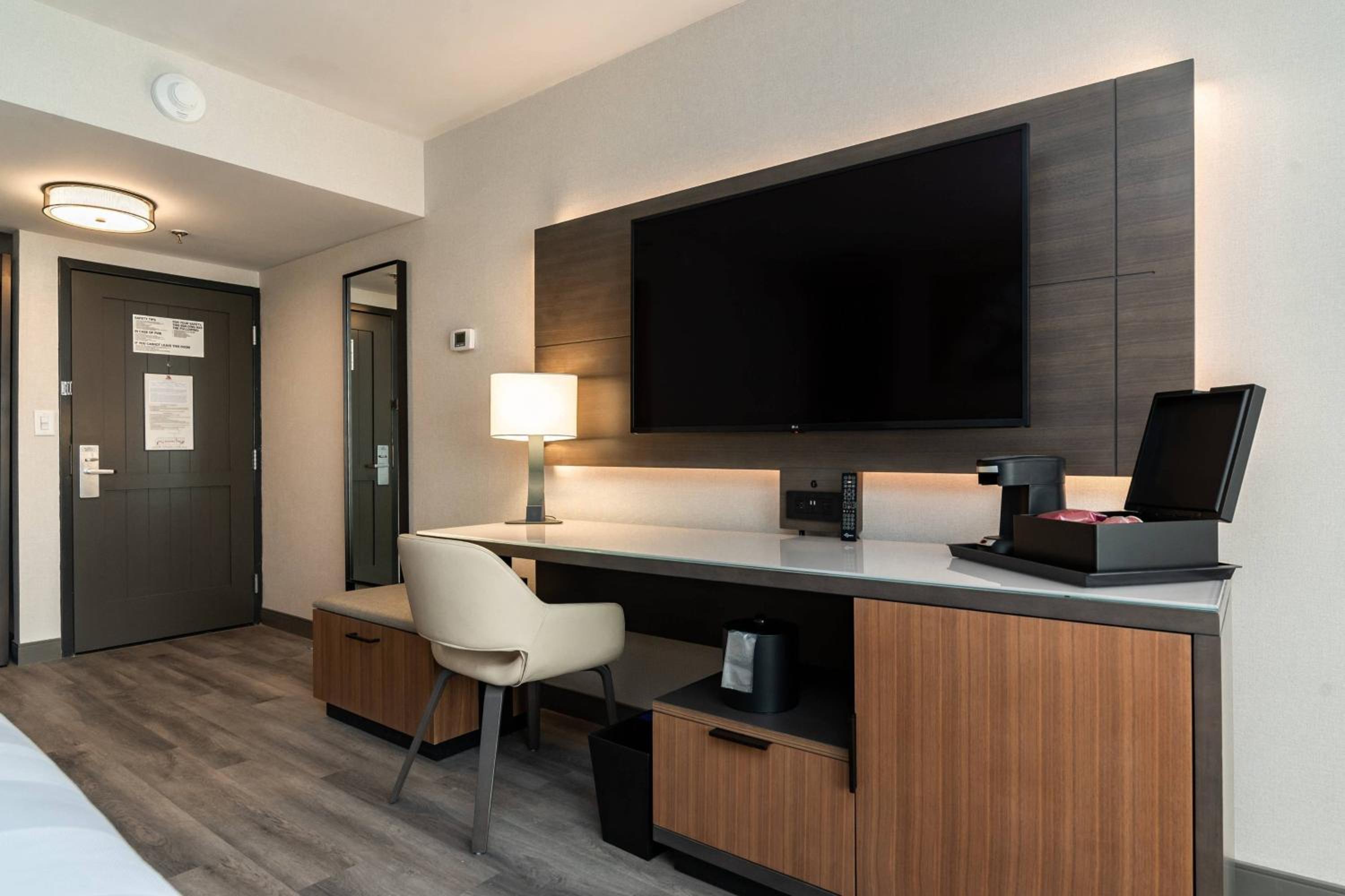 King or Double Room - Photo 8