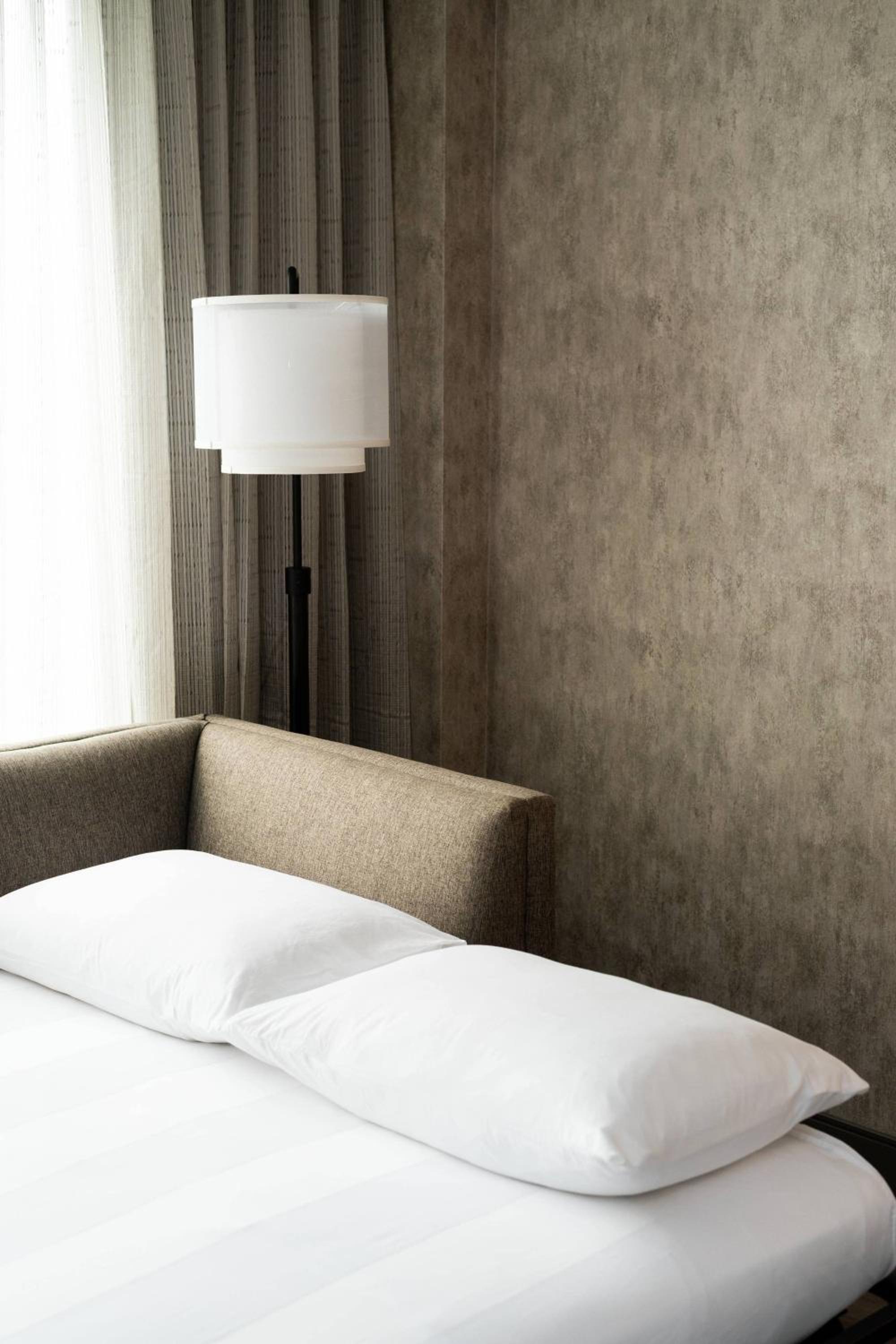King or Double Room - Photo 9
