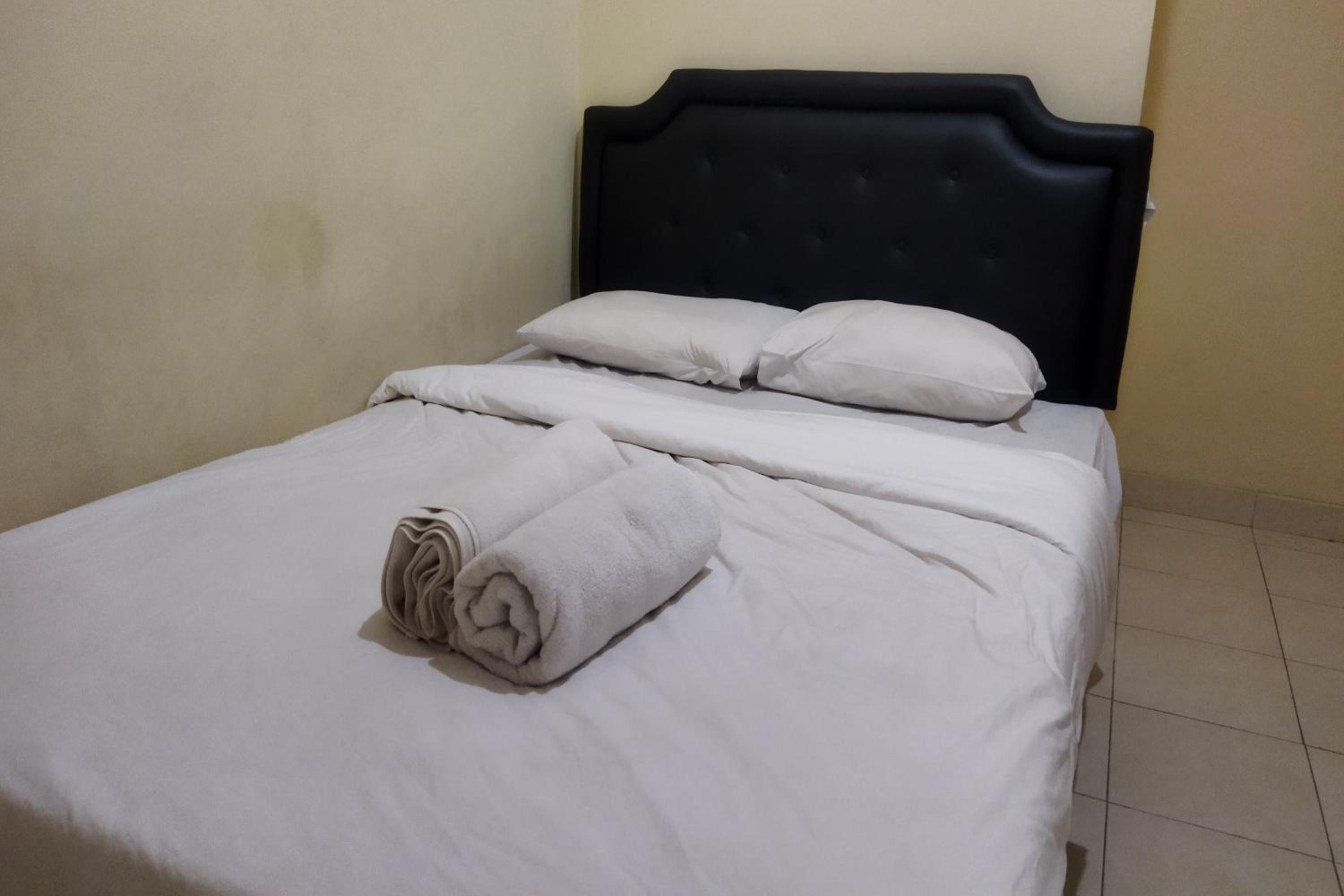Budget Double Room photo 1