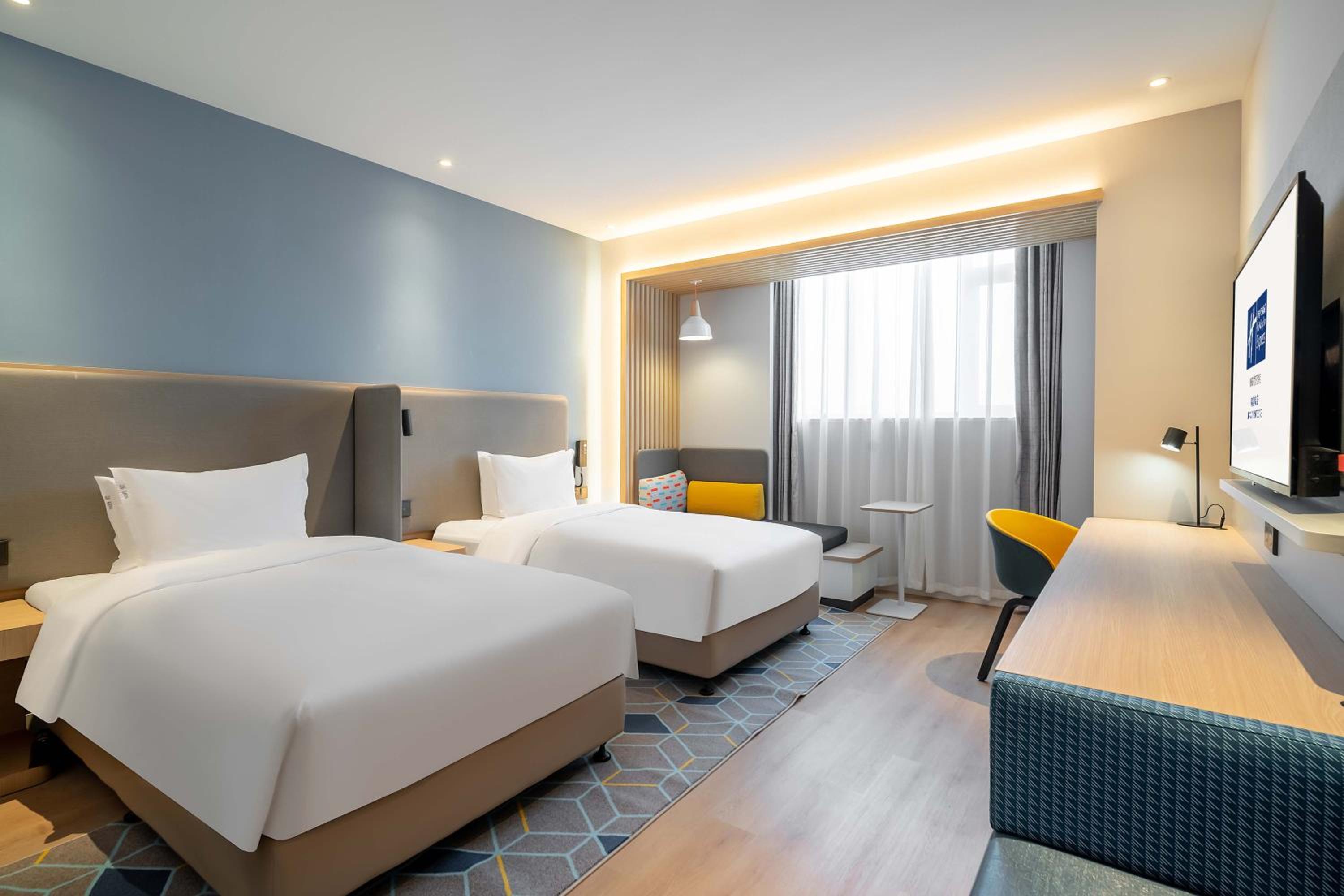 Standard Twin Room with Extra Floor Space photo 1