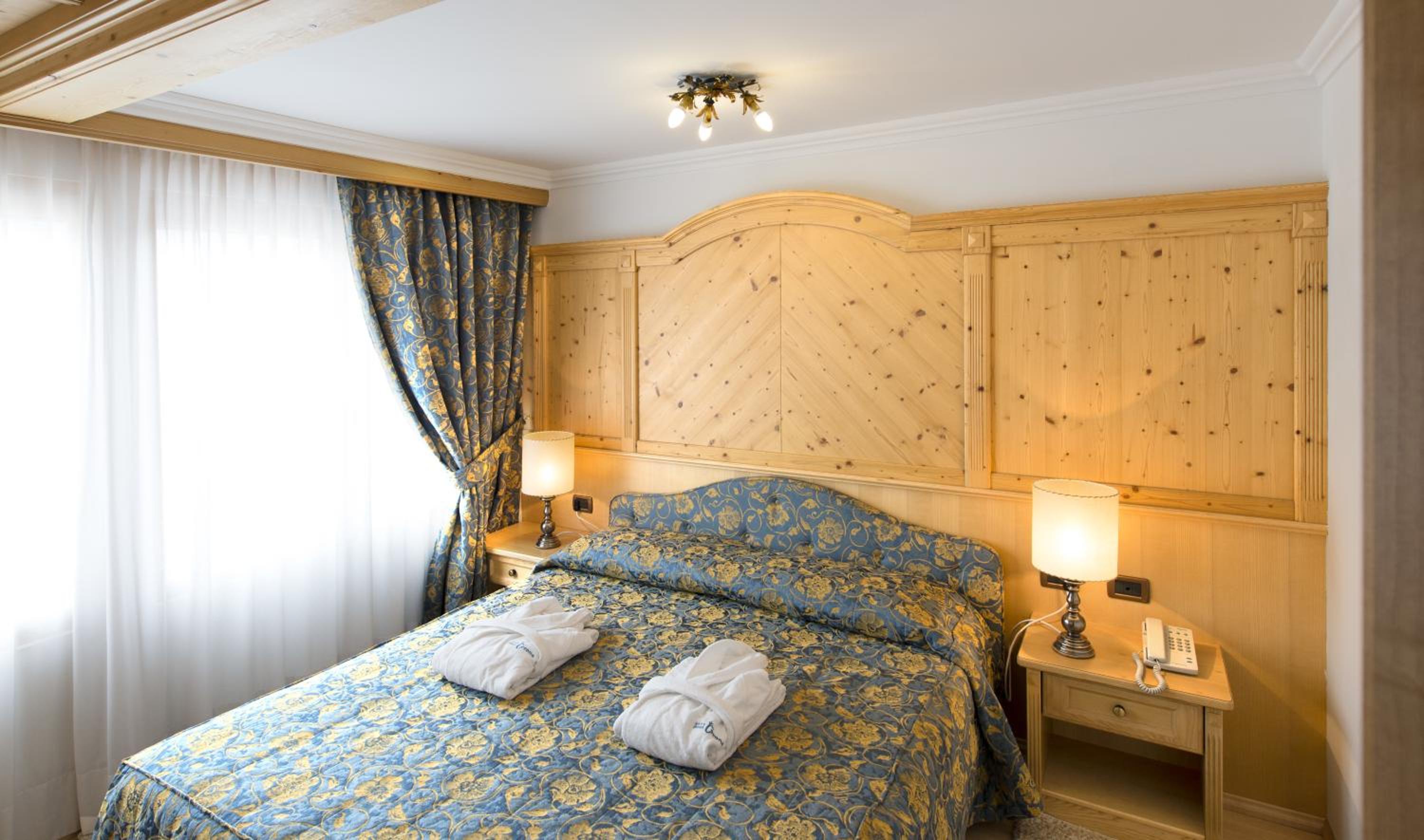 Family Suite (2 Adults + 2 Children) photo 2