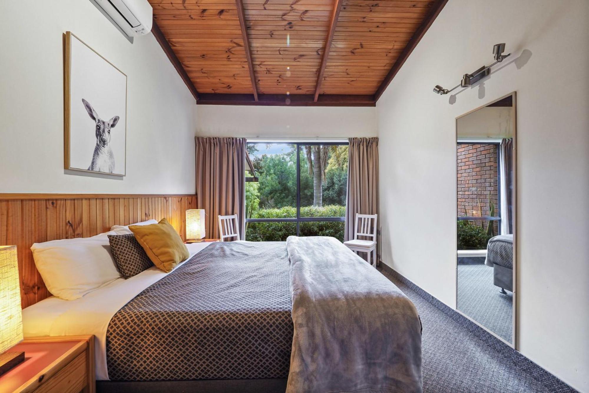 Two-Bedroom Chalet - Photo 11