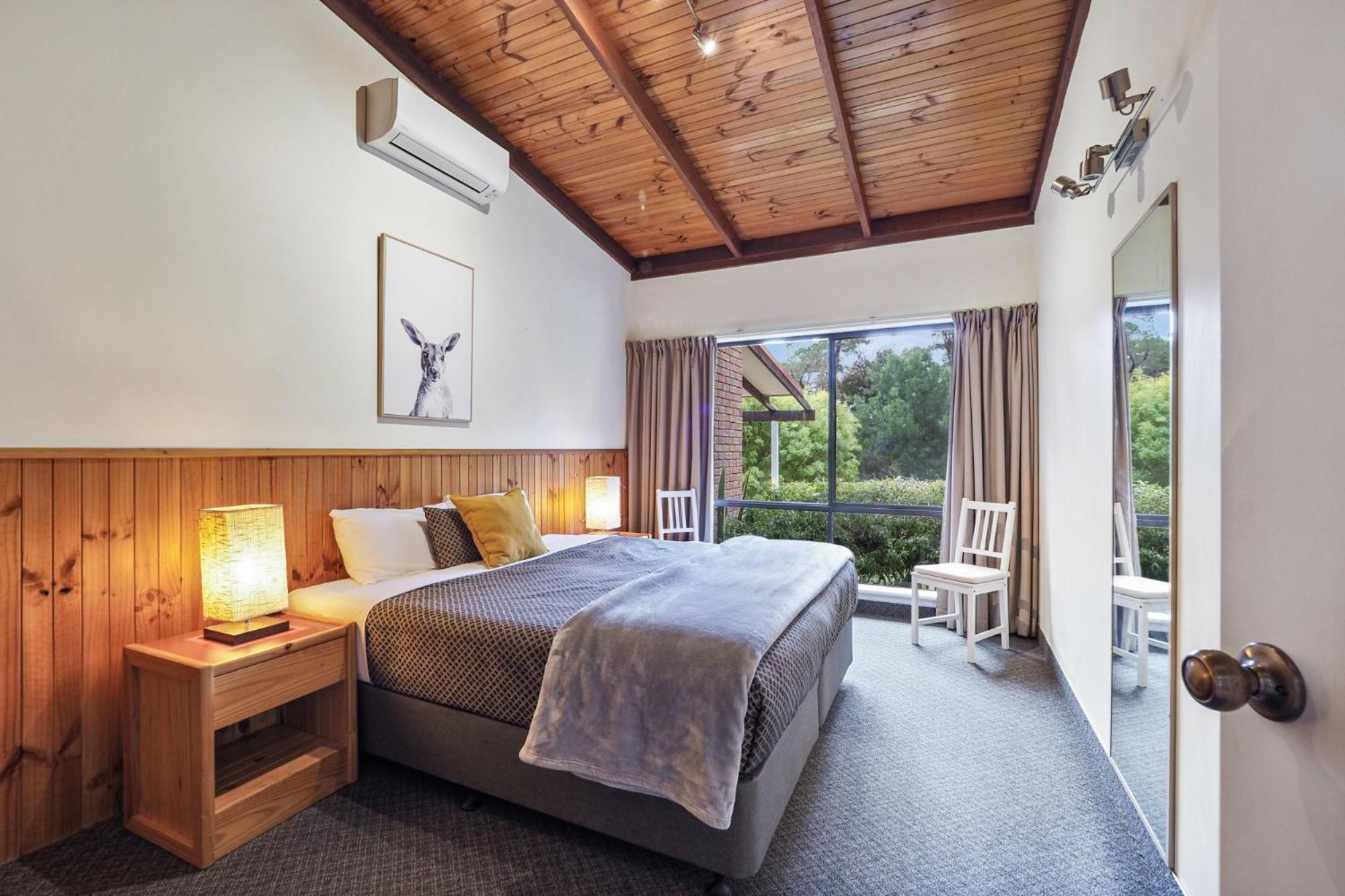 Two-Bedroom Chalet - Photo 10