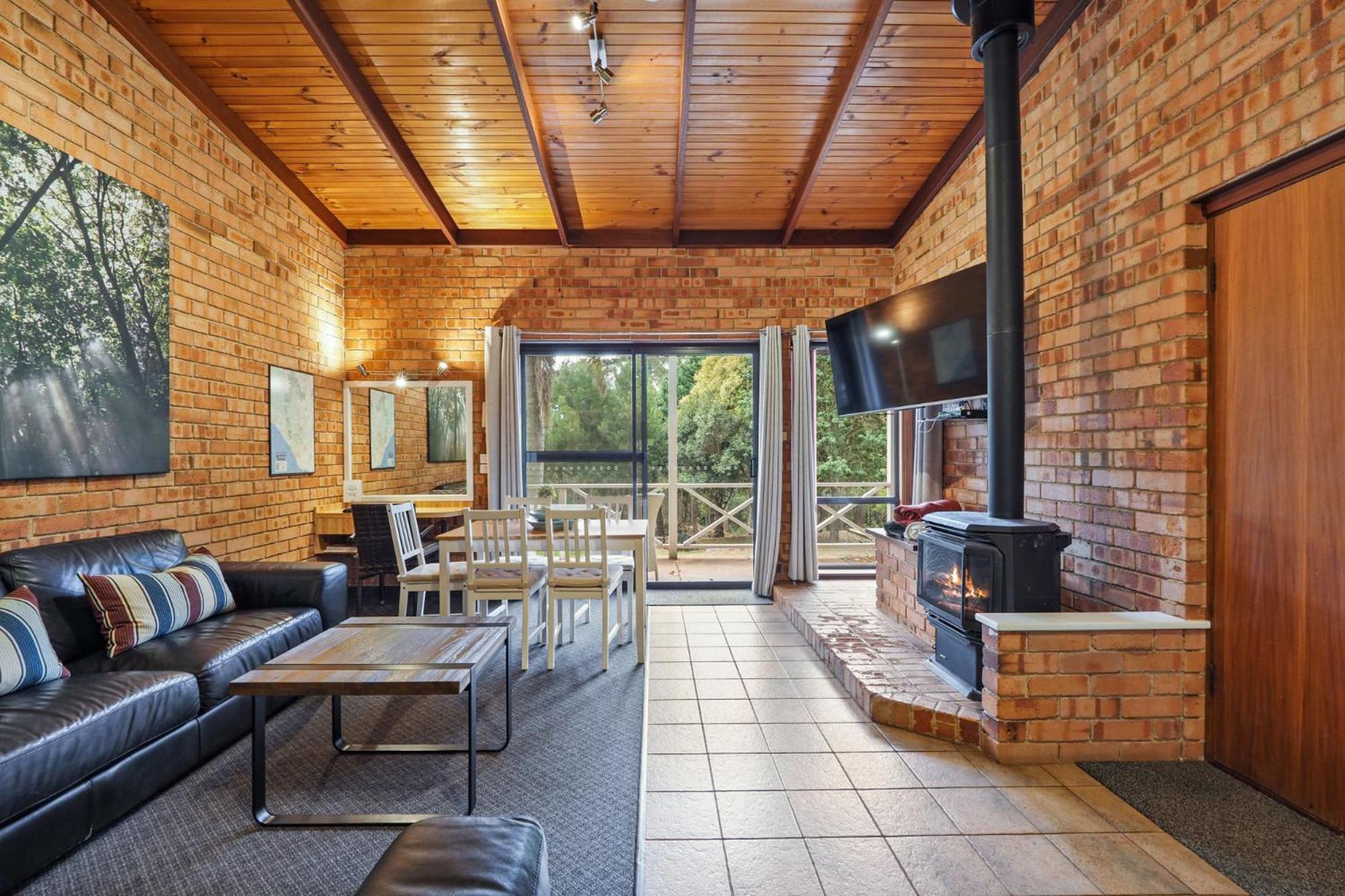 Two-Bedroom Chalet - Photo 4