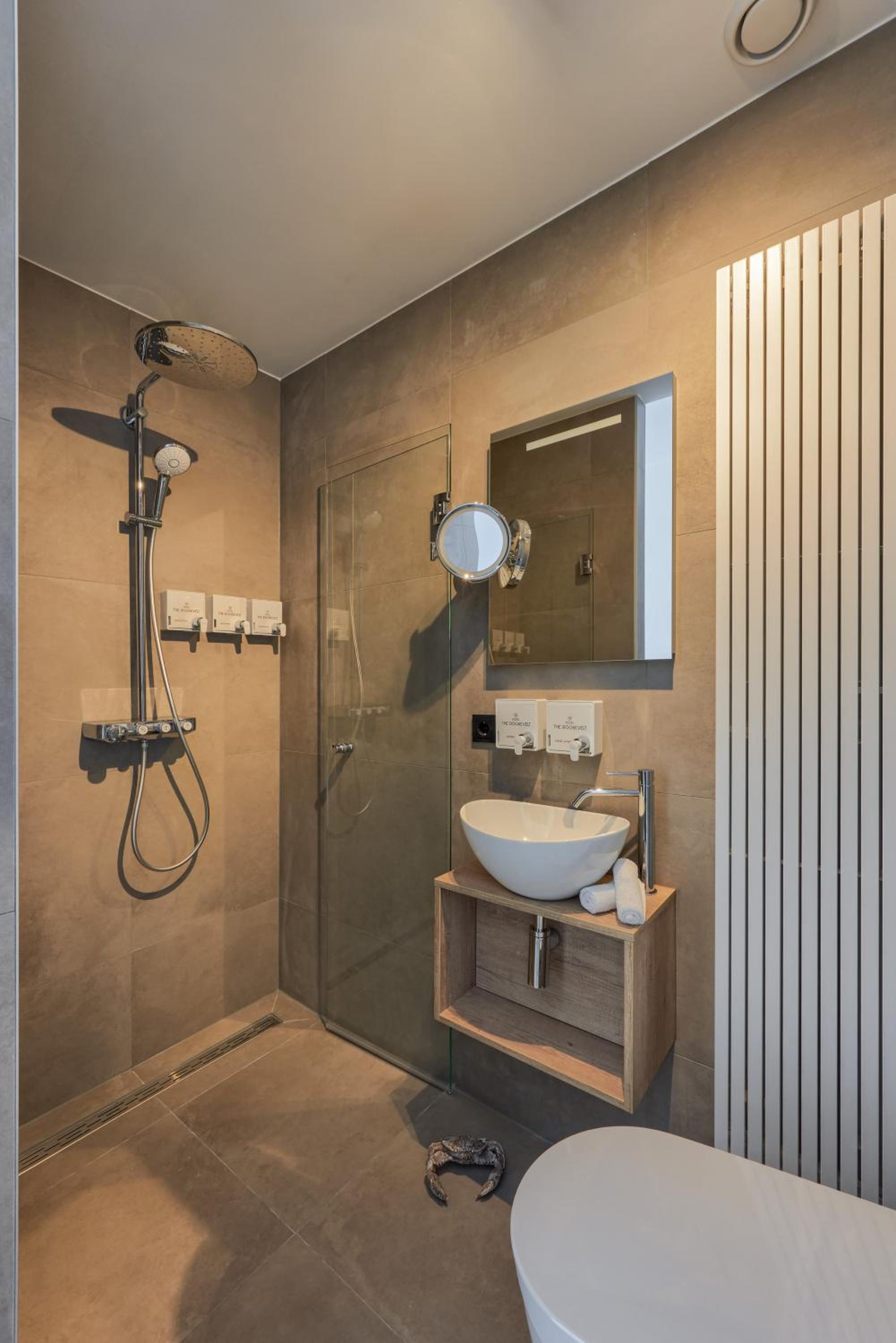 The Violet Apartment with terrace photo 3