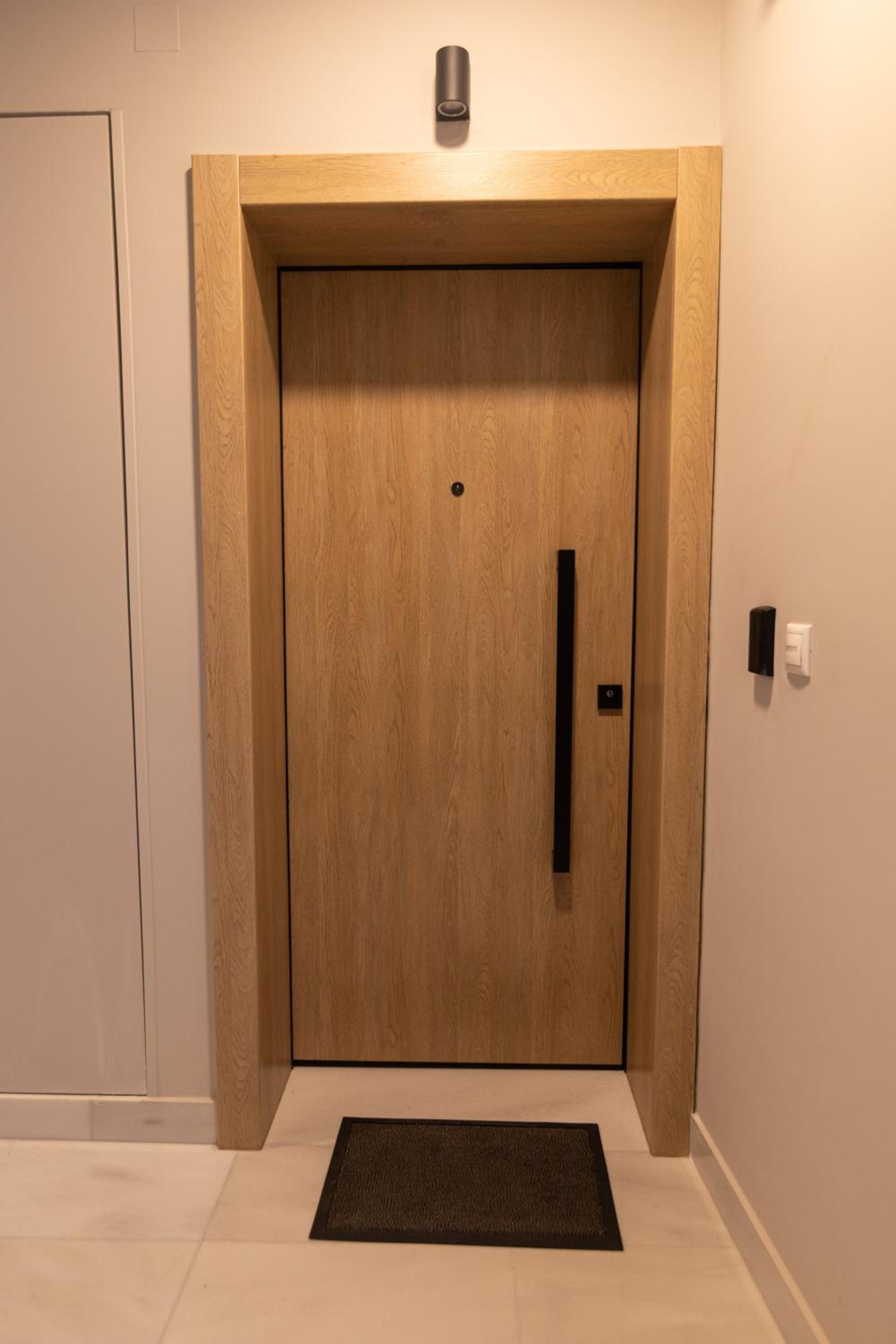 Deluxe King Suite photo 2