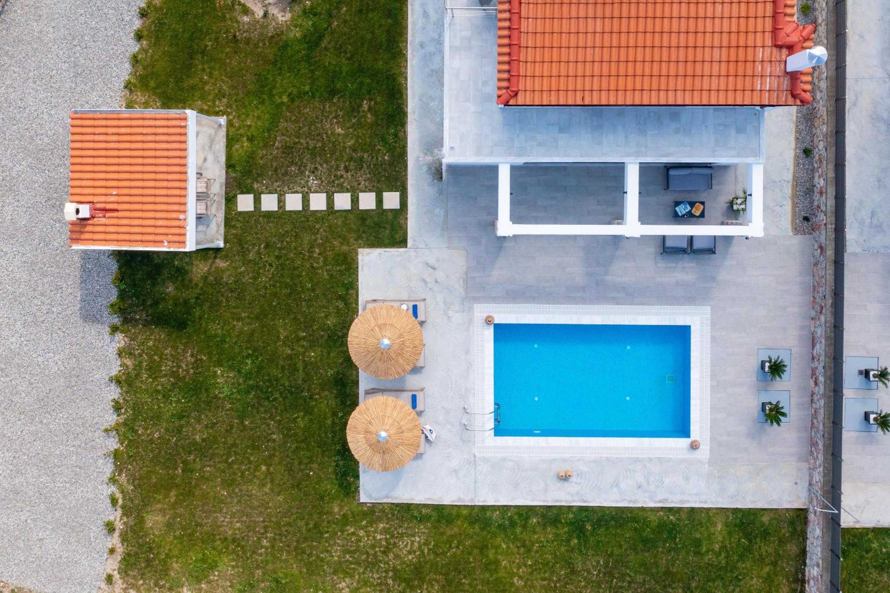 Aiora Luxury Villa 2 photo 2
