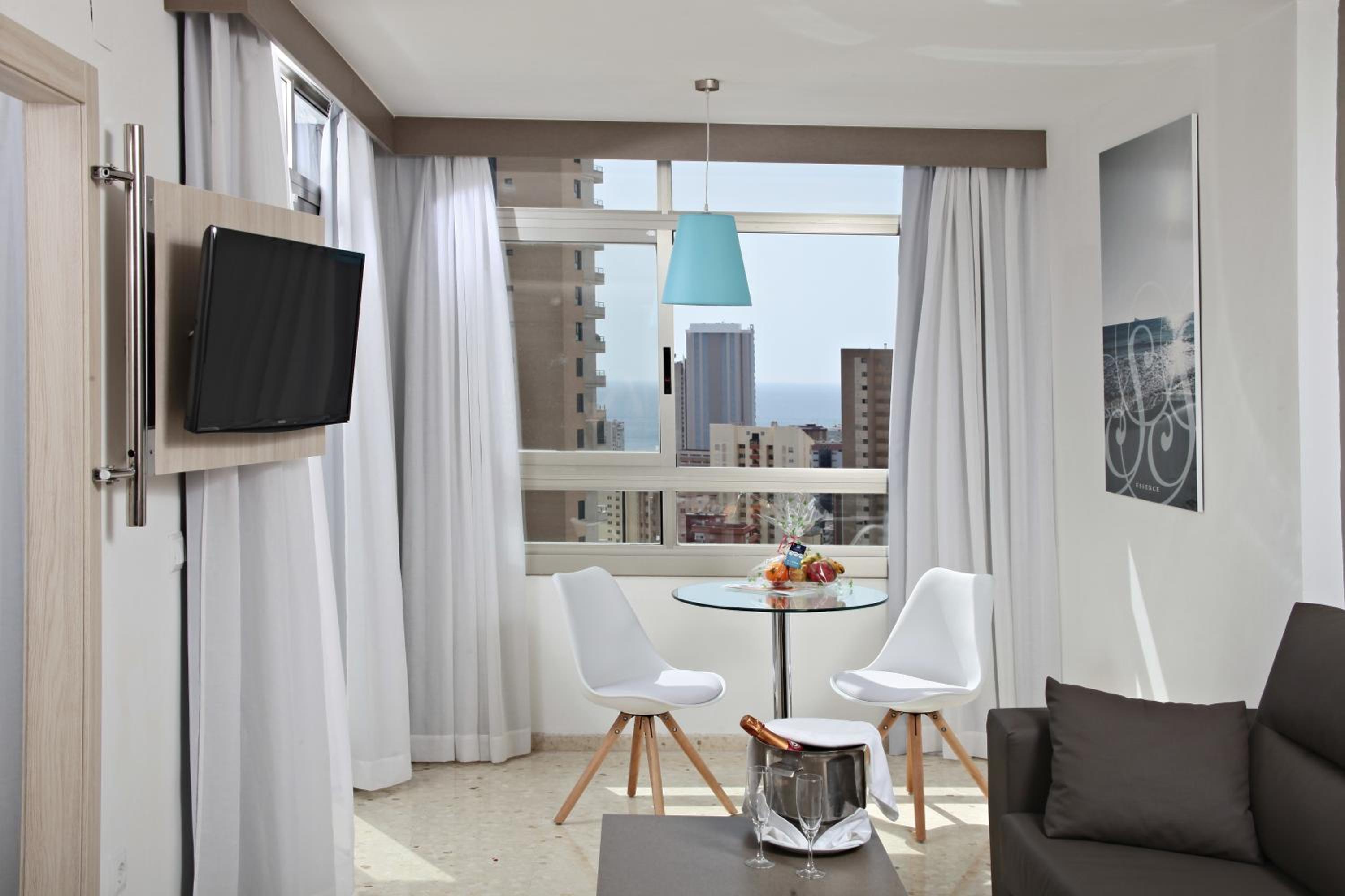Junior Suite (1 Adult) - Photo 4