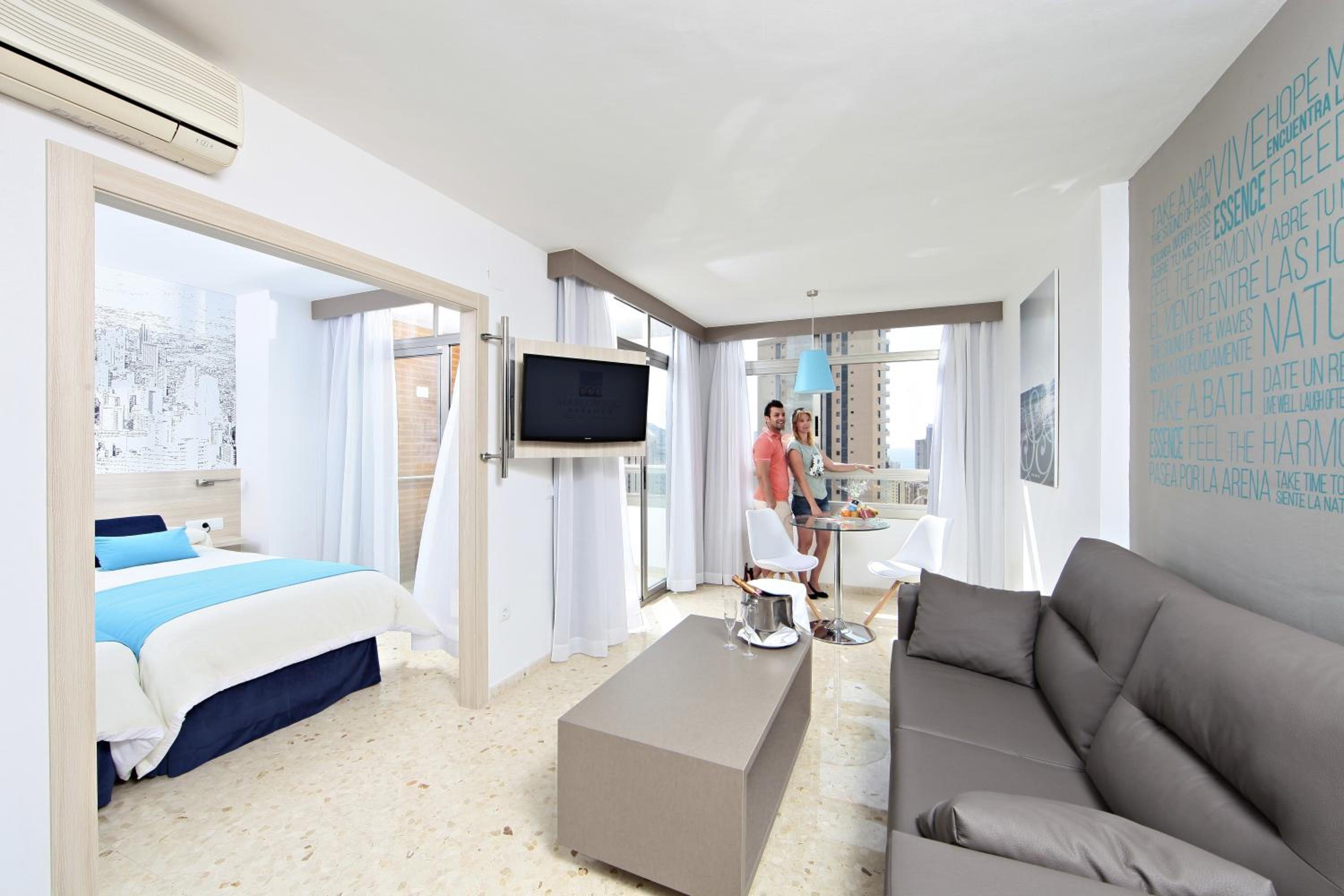 Junior Suite (1 Adult) - Photo 2