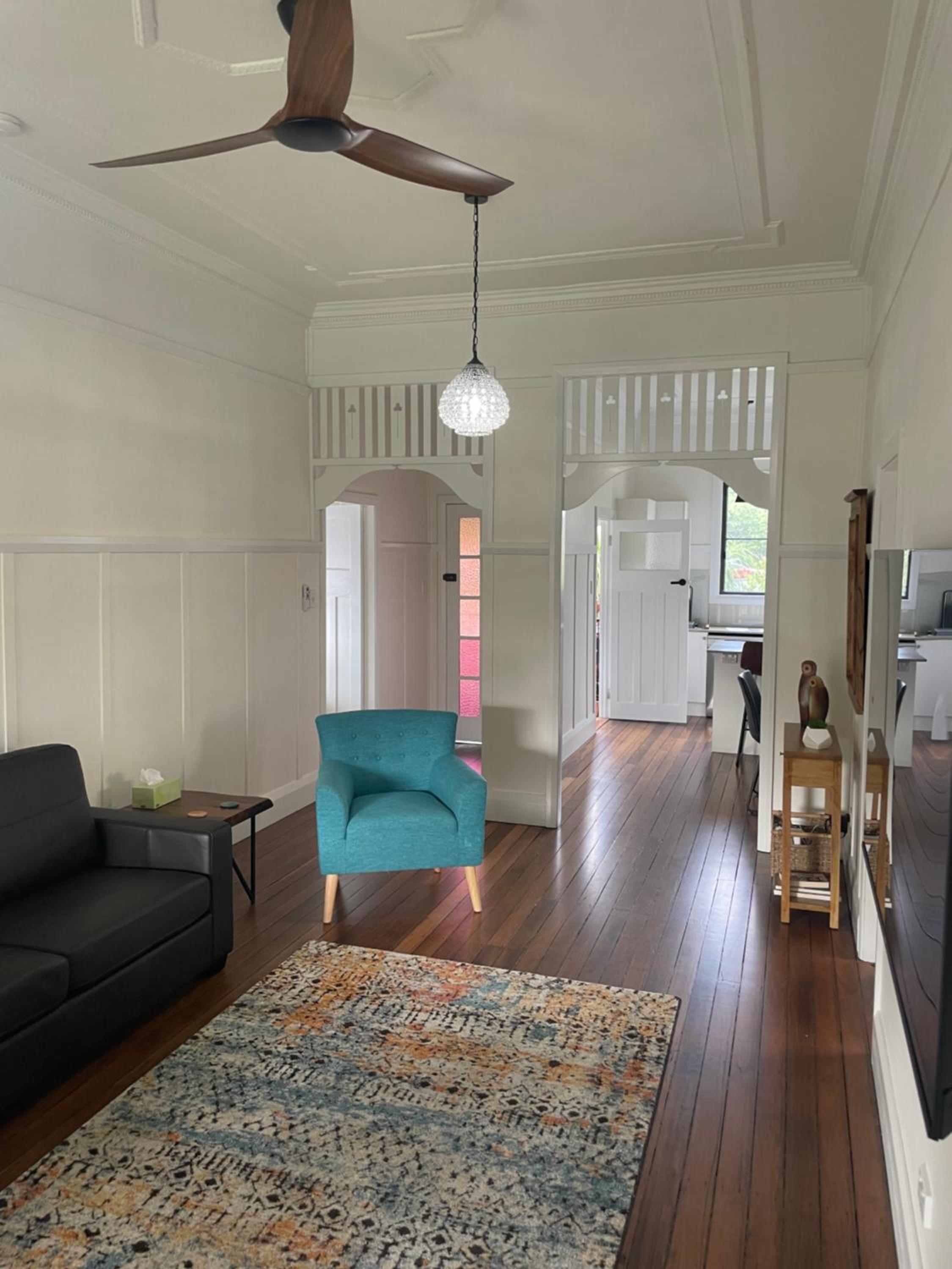 Three-Bedroom House photo 3