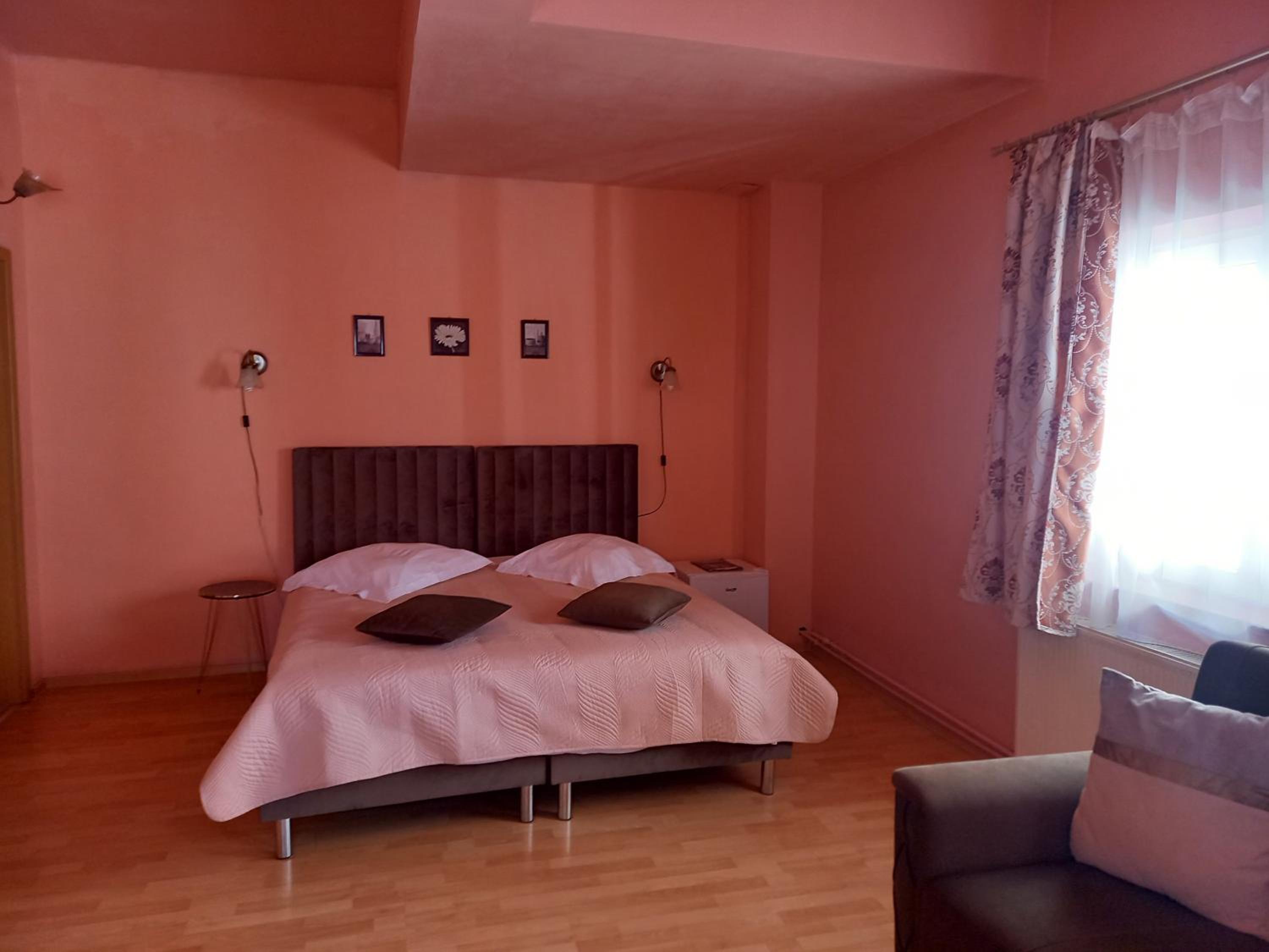 Triple Room - Photo 1