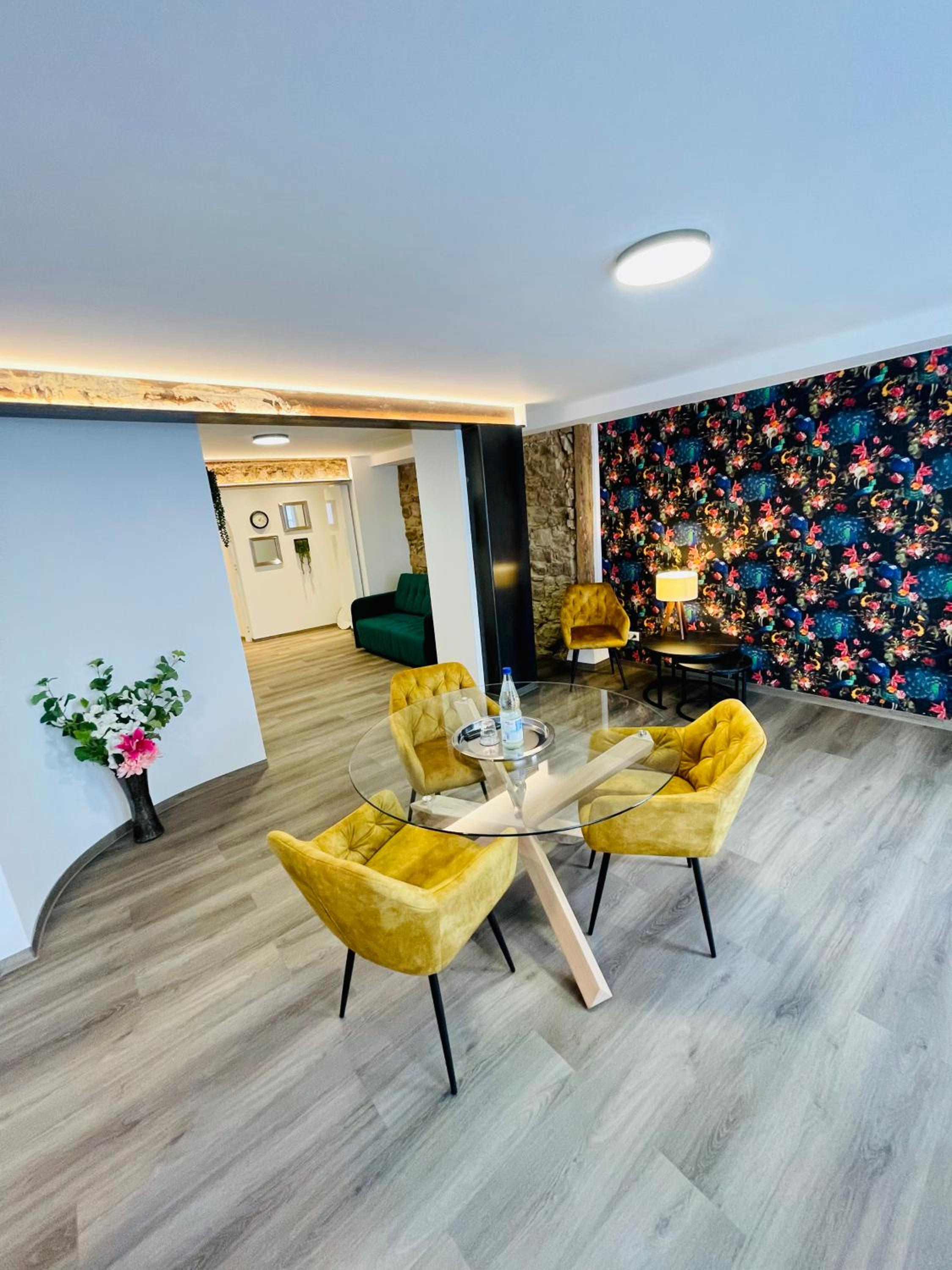 Apartment - Ground Floor - Photo 1