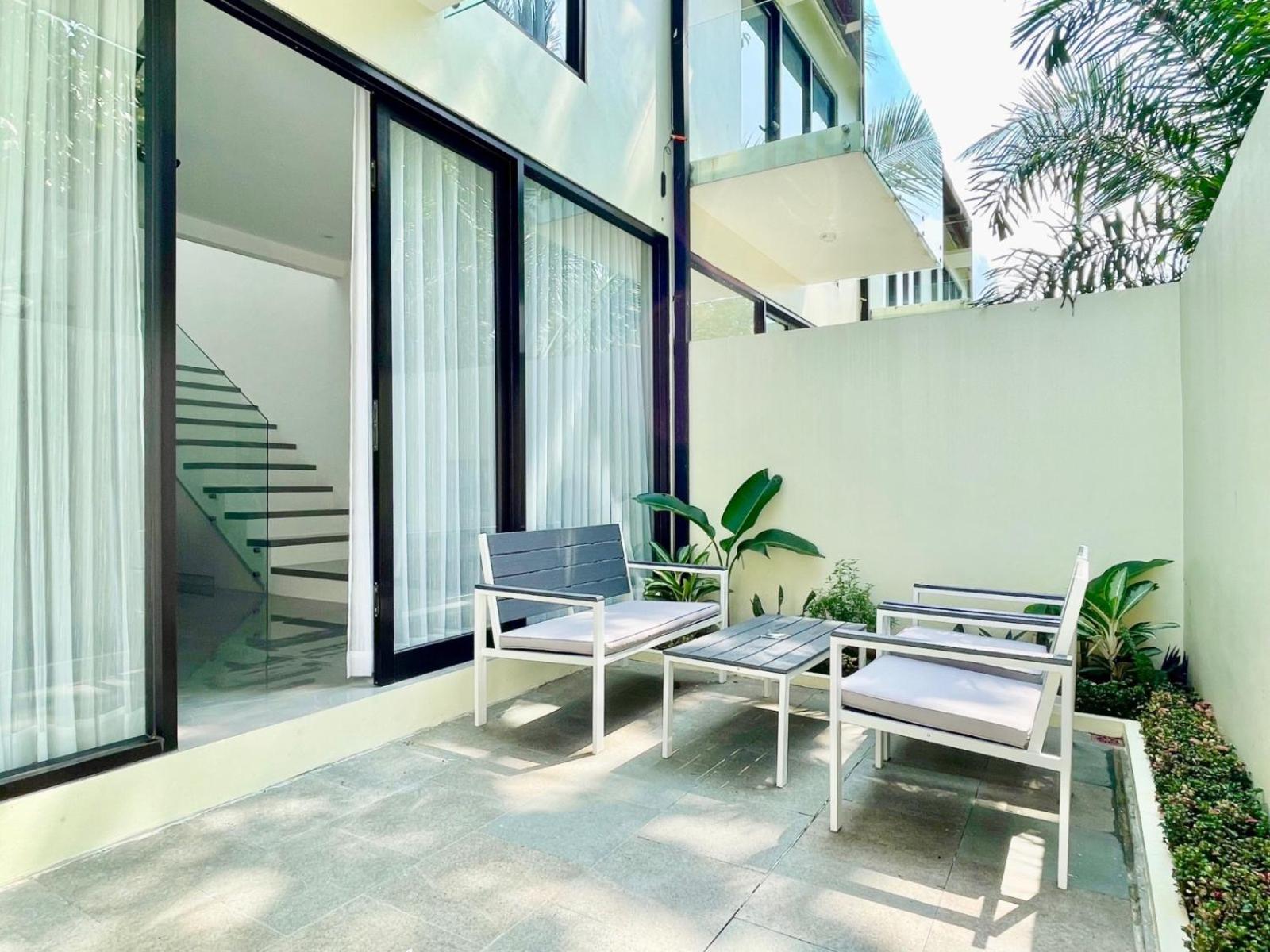 Three-Bedroom Villa photo 2
