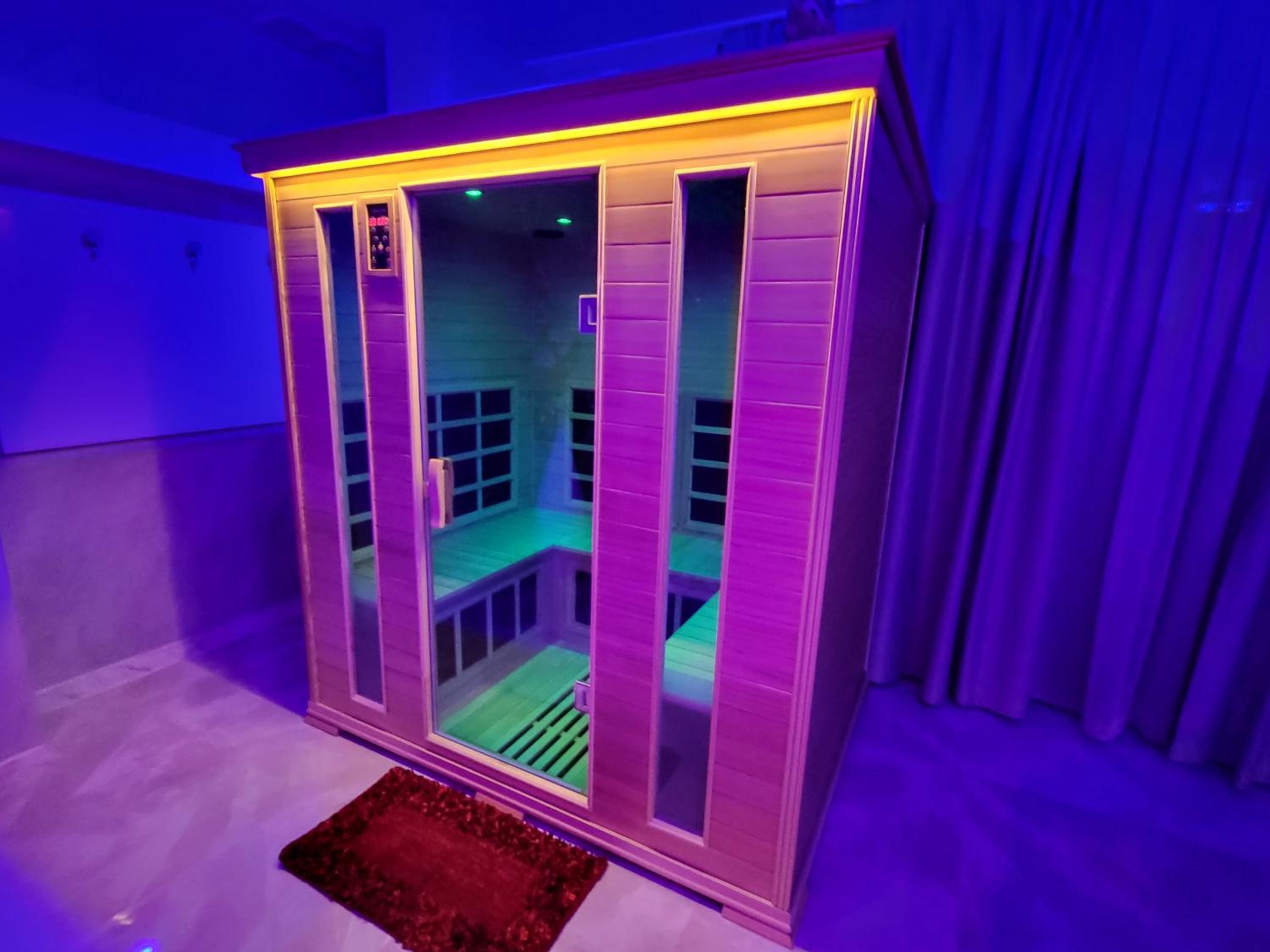 Queen Room with Spa Bath photo 2