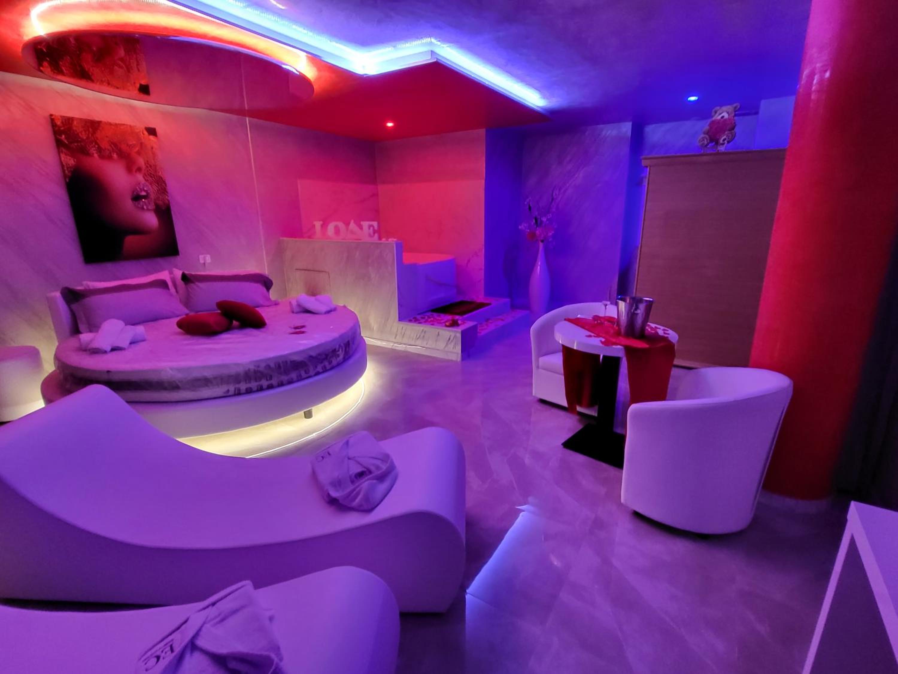 Queen Room with Spa Bath photo 1