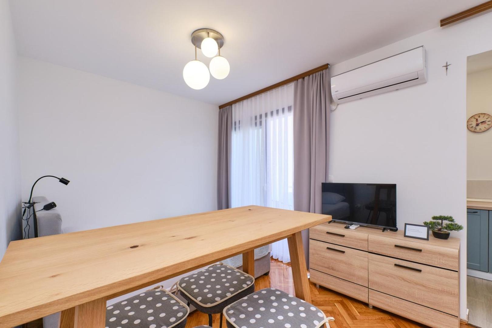 Apartment photo 3
