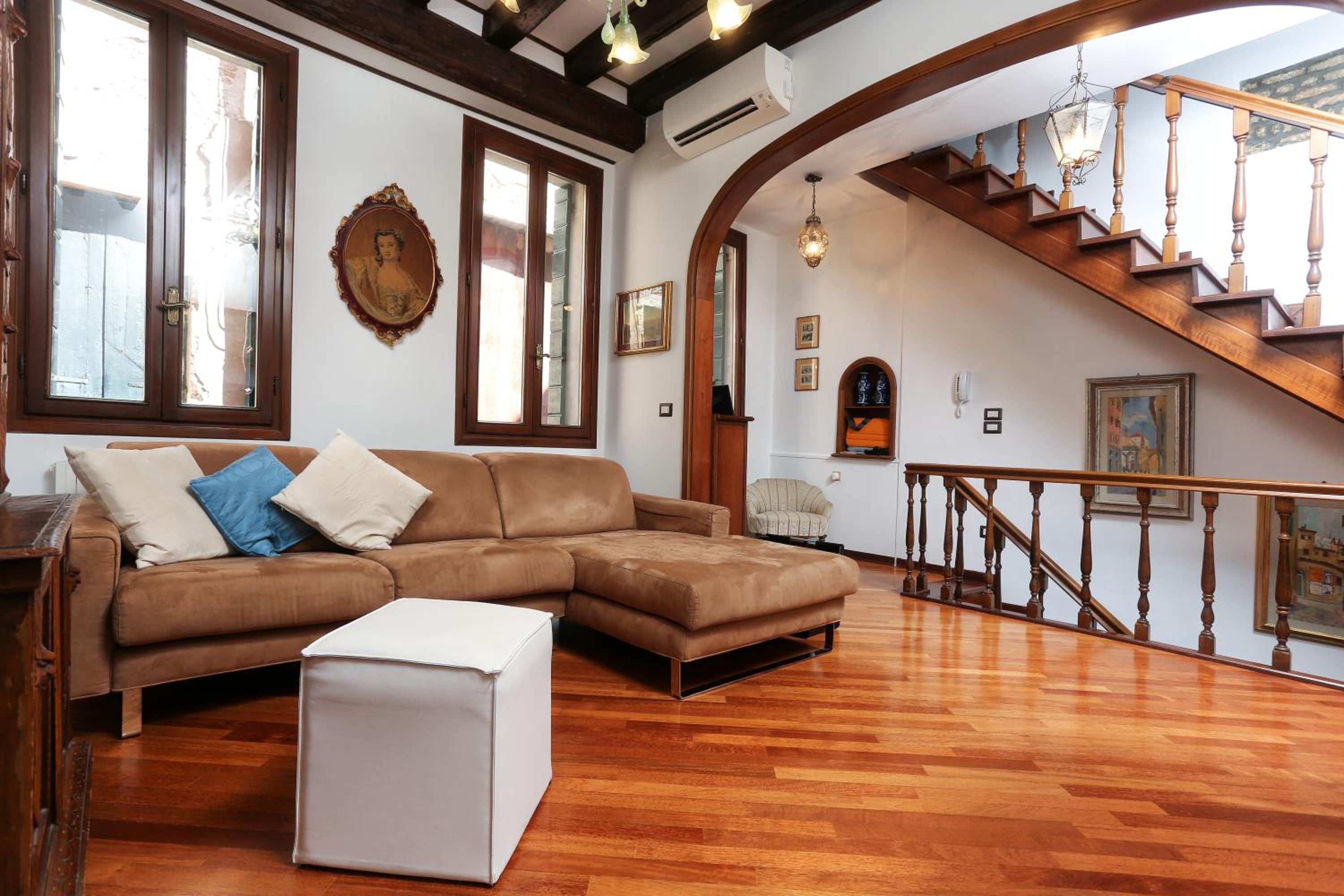 Three-Bedroom House photo 1
