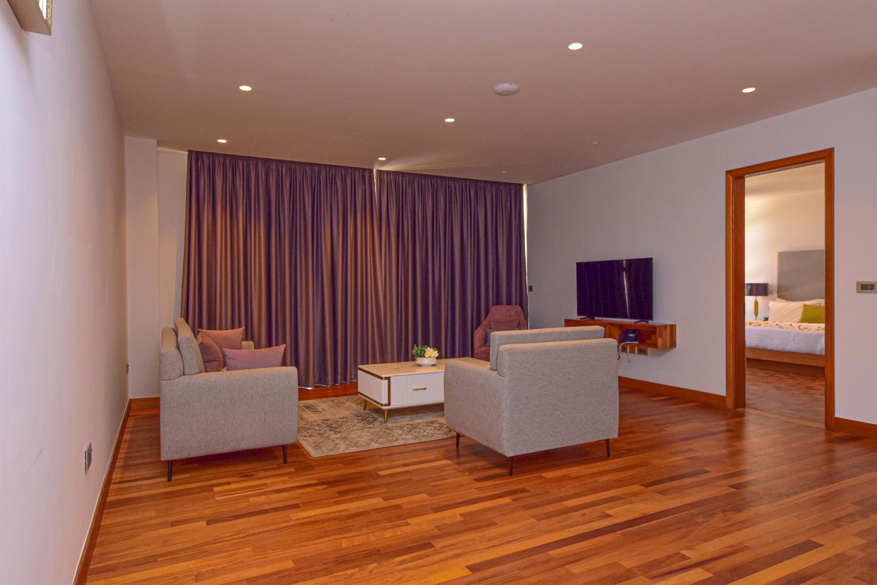 One-Bedroom Apartment - Photo 18
