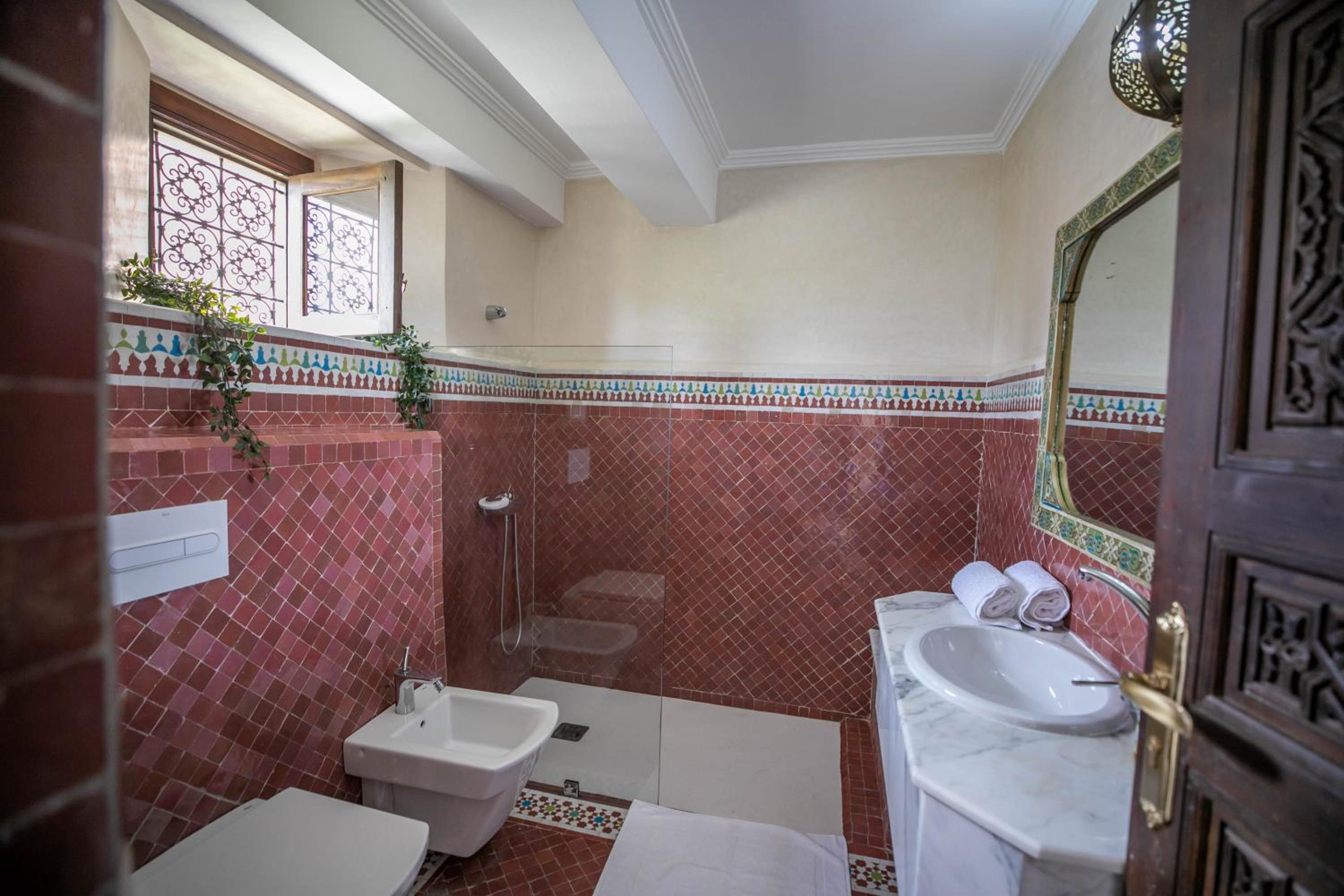 Double Room with Private Bathroom photo 3