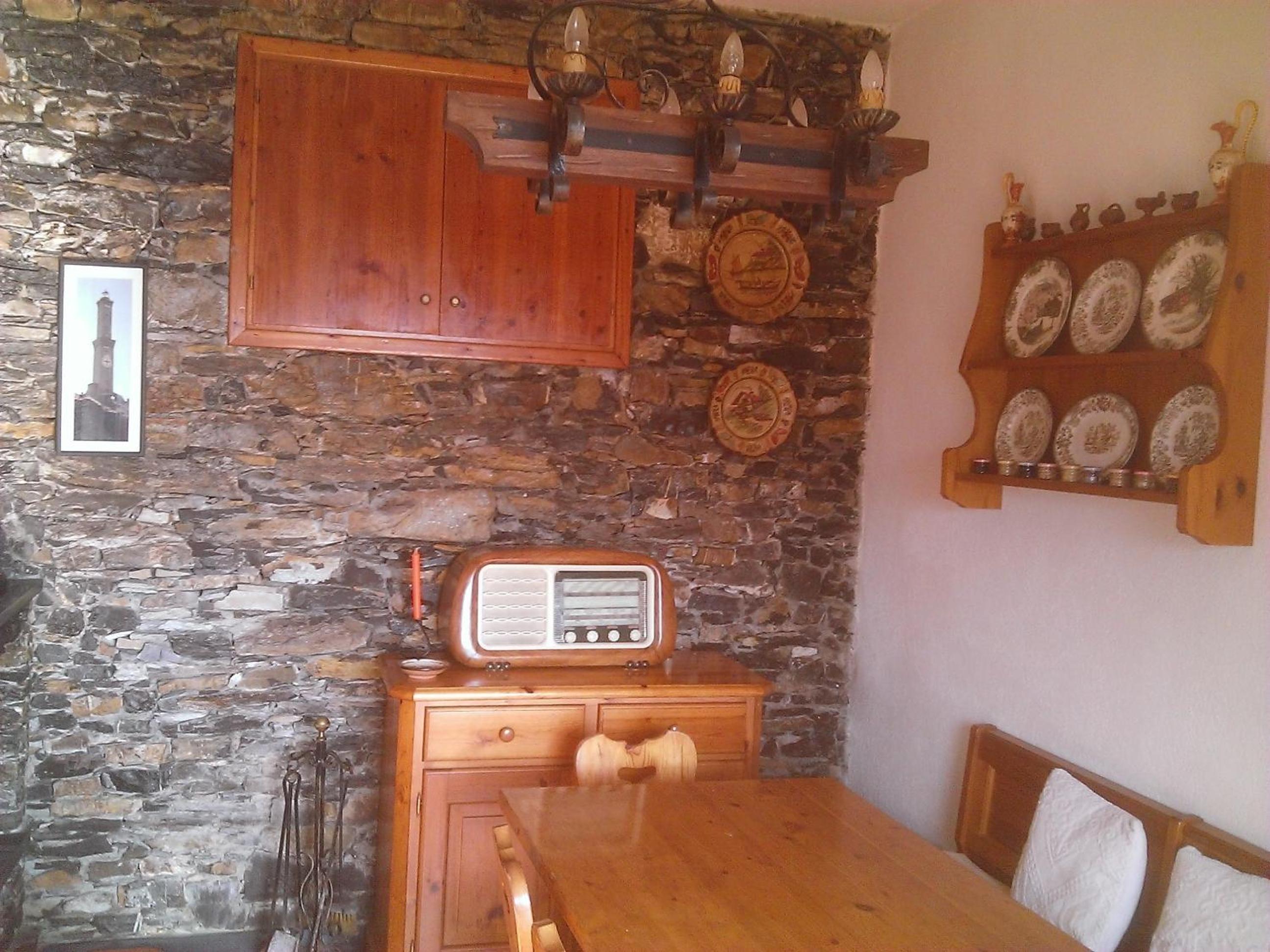 One-Bedroom House - Photo 10