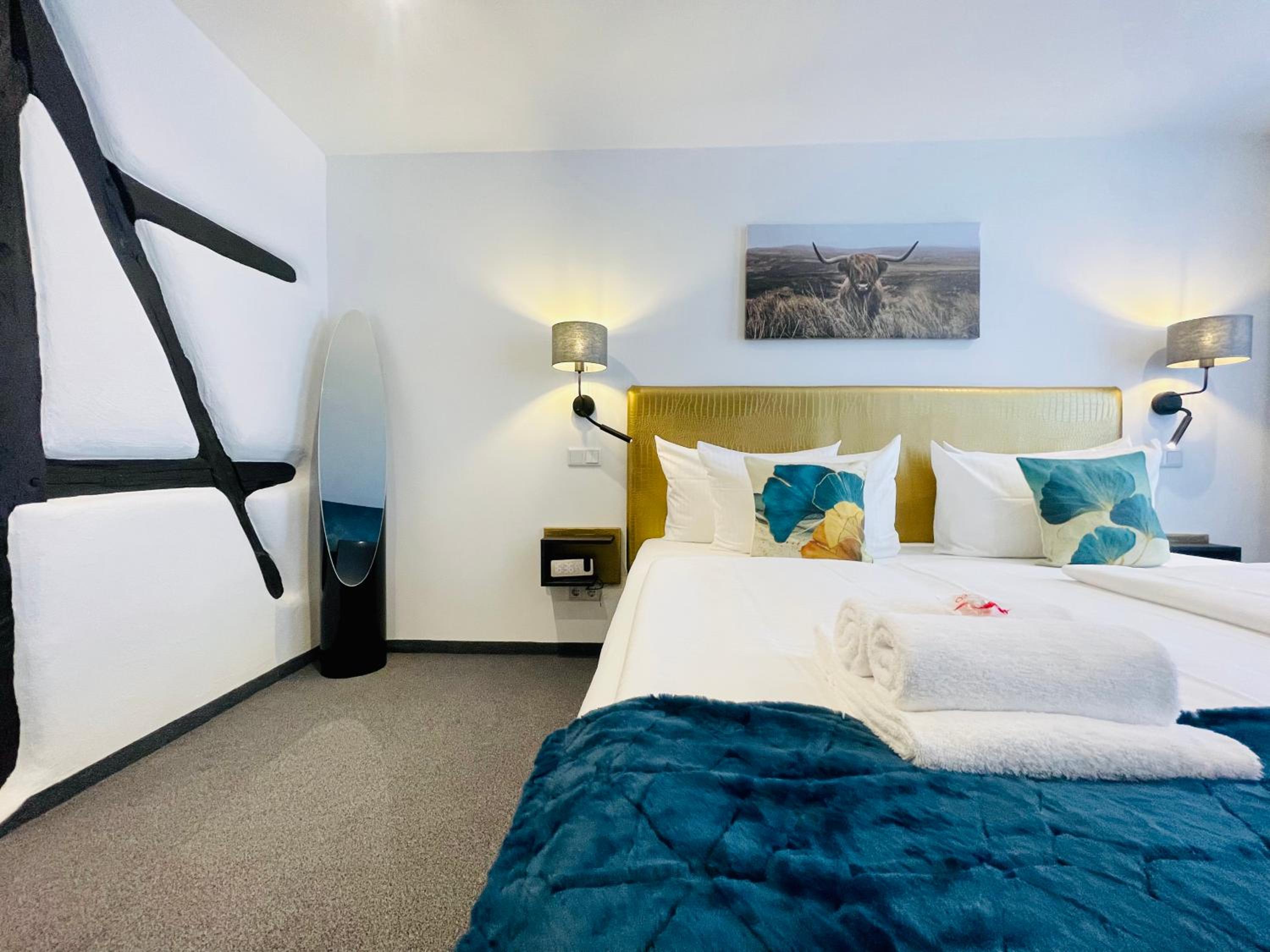 Deluxe Double Room - Photo 22