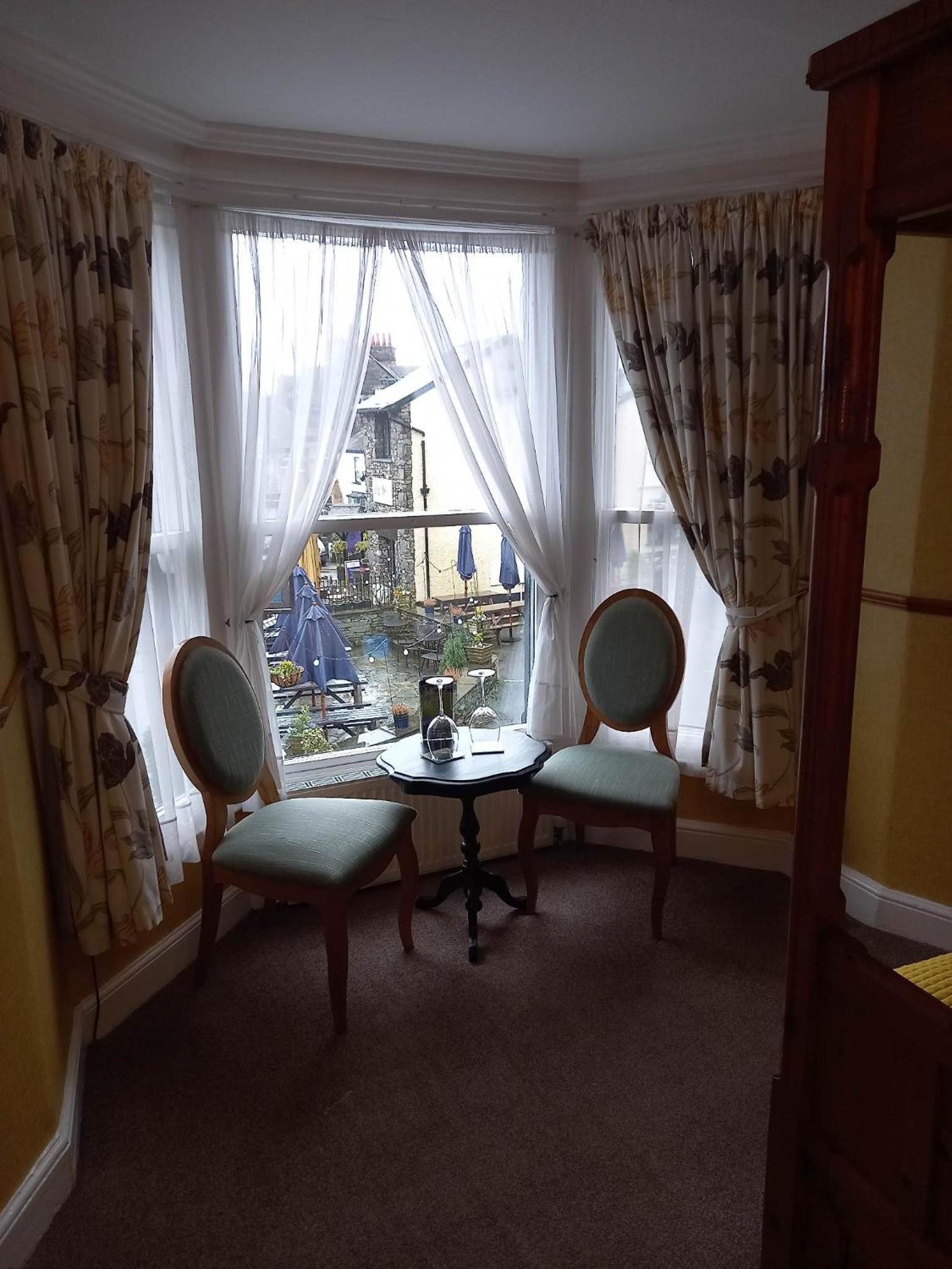 Deluxe Double Room with Shower photo 3