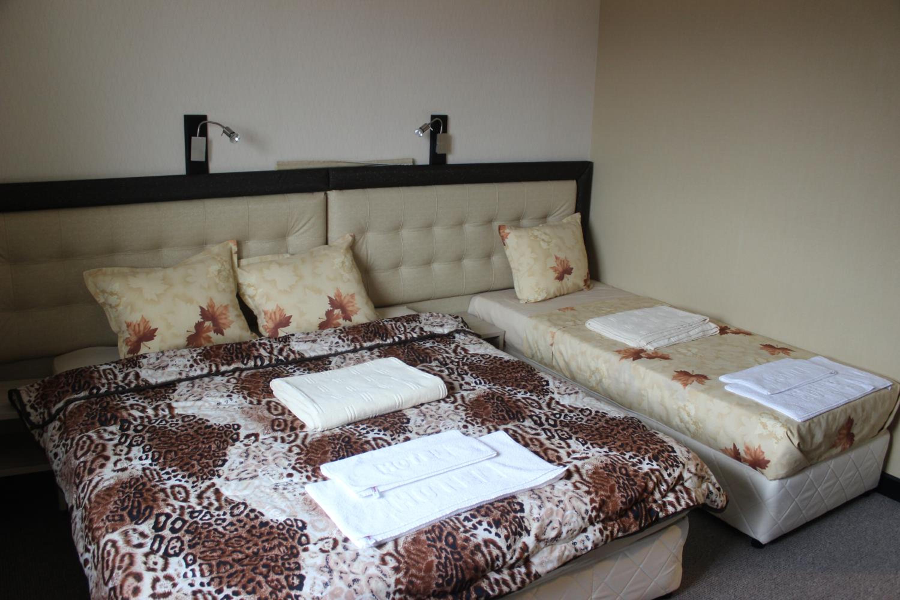 Deluxe Triple Room photo 2