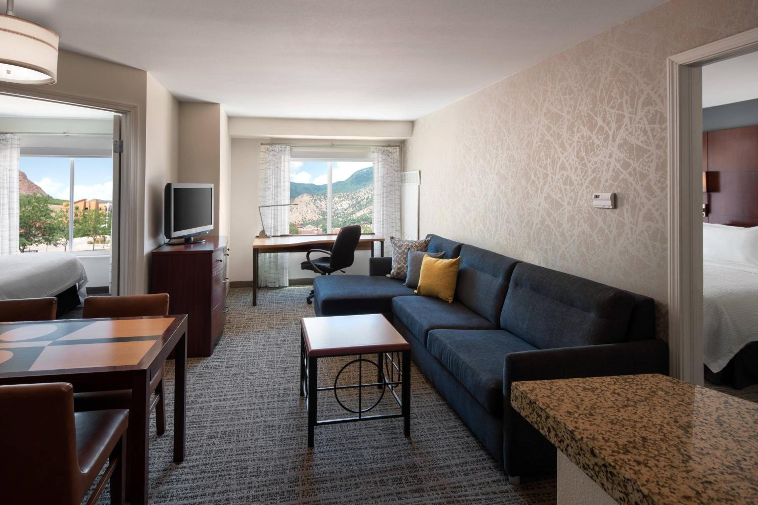 Two-Bedroom Suite - Photo 10