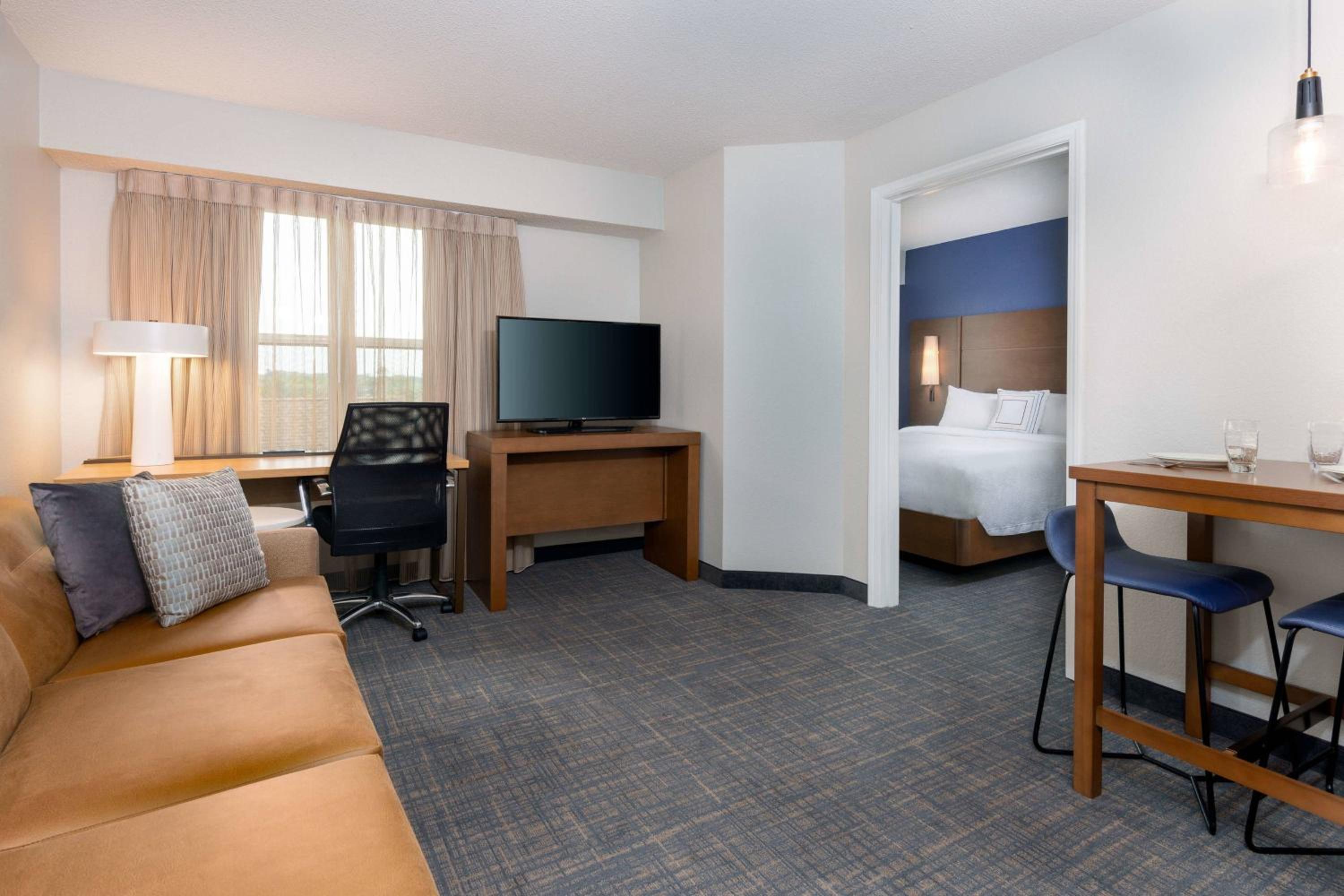 One-Bedroom Queen Suite with Sofa Bed - Photo 1
