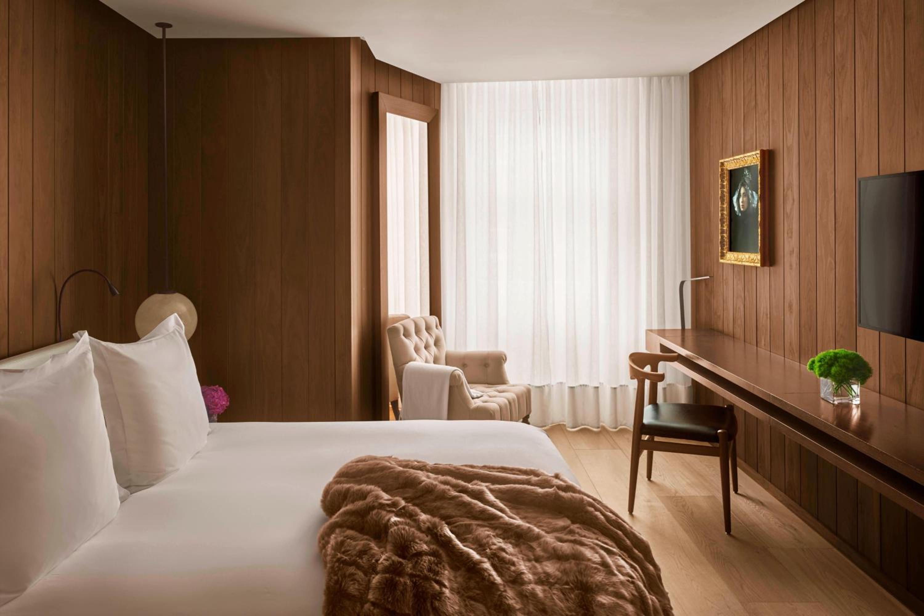 Superior Queen Room