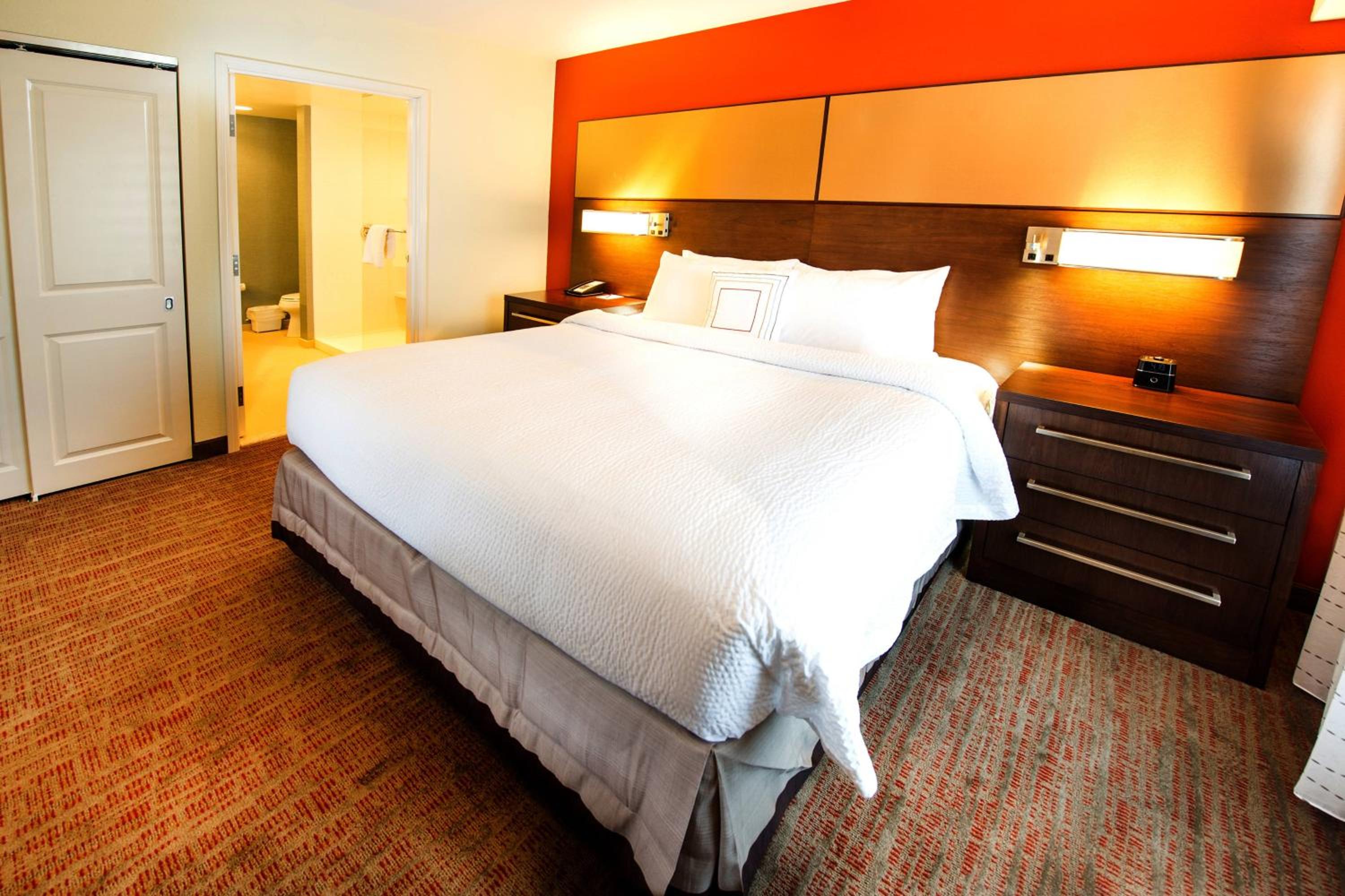 Two-Bedroom Suite photo 3