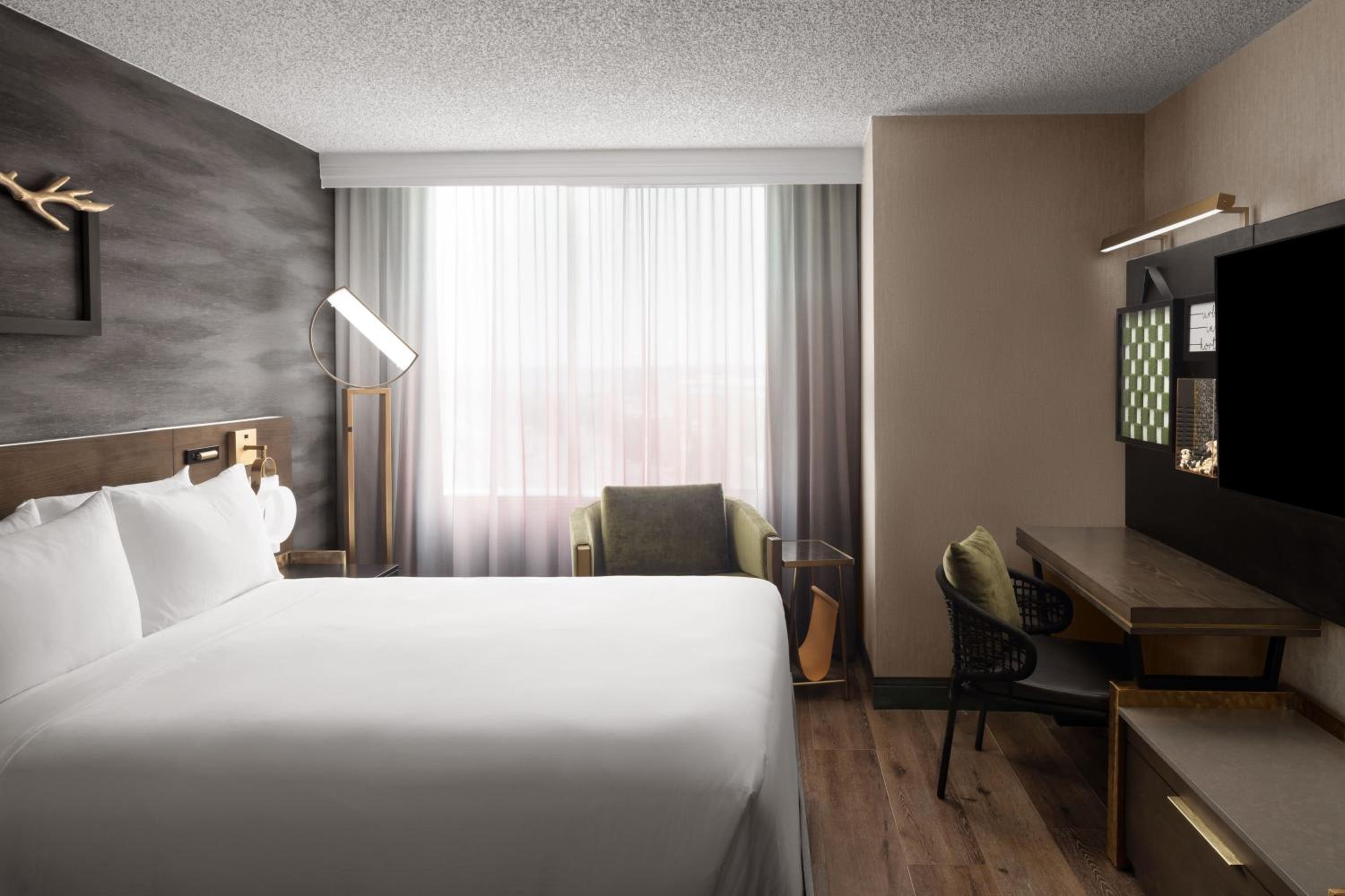 Queen Room - Club Level - Photo 2