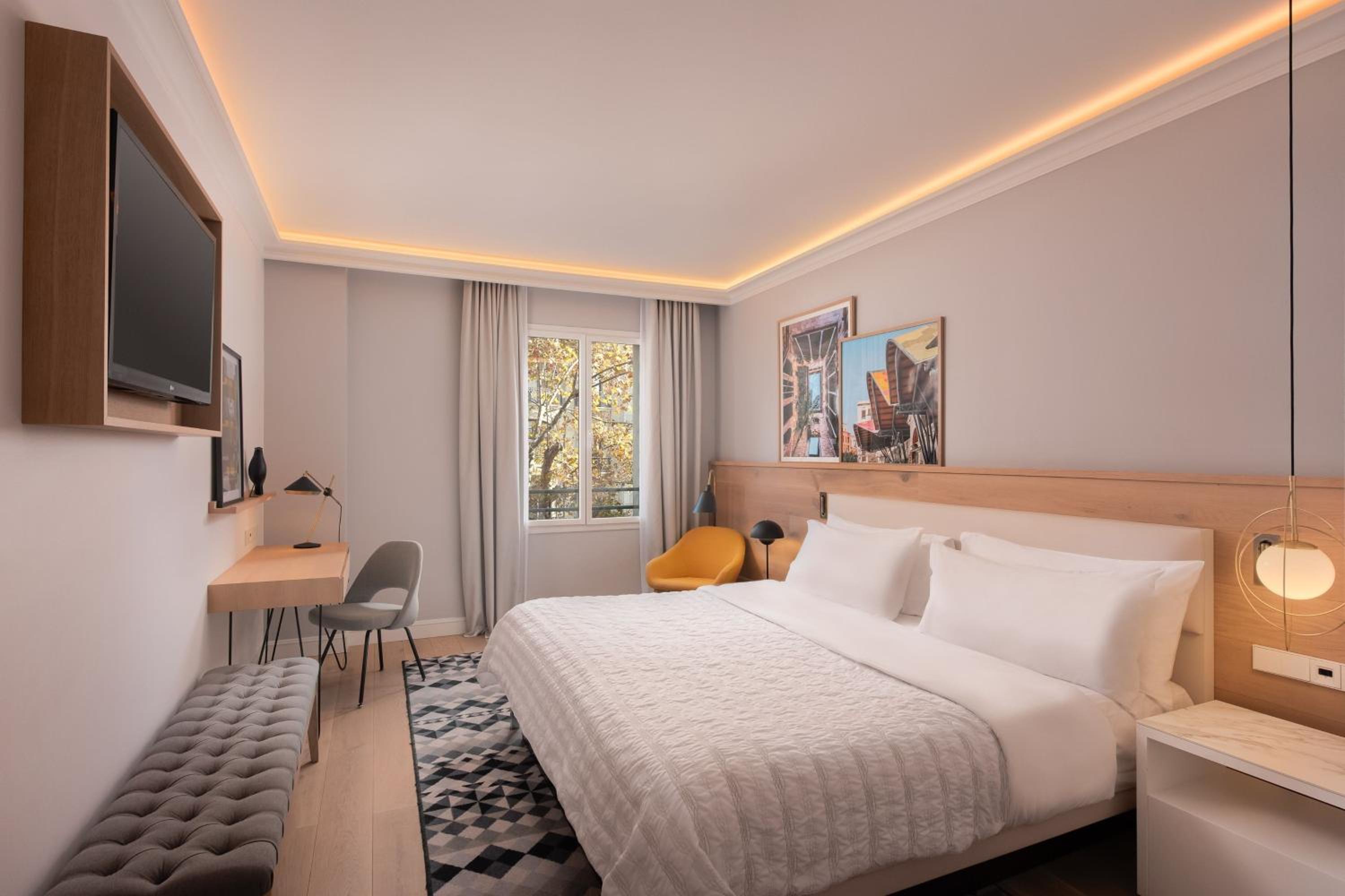 Premium King Room