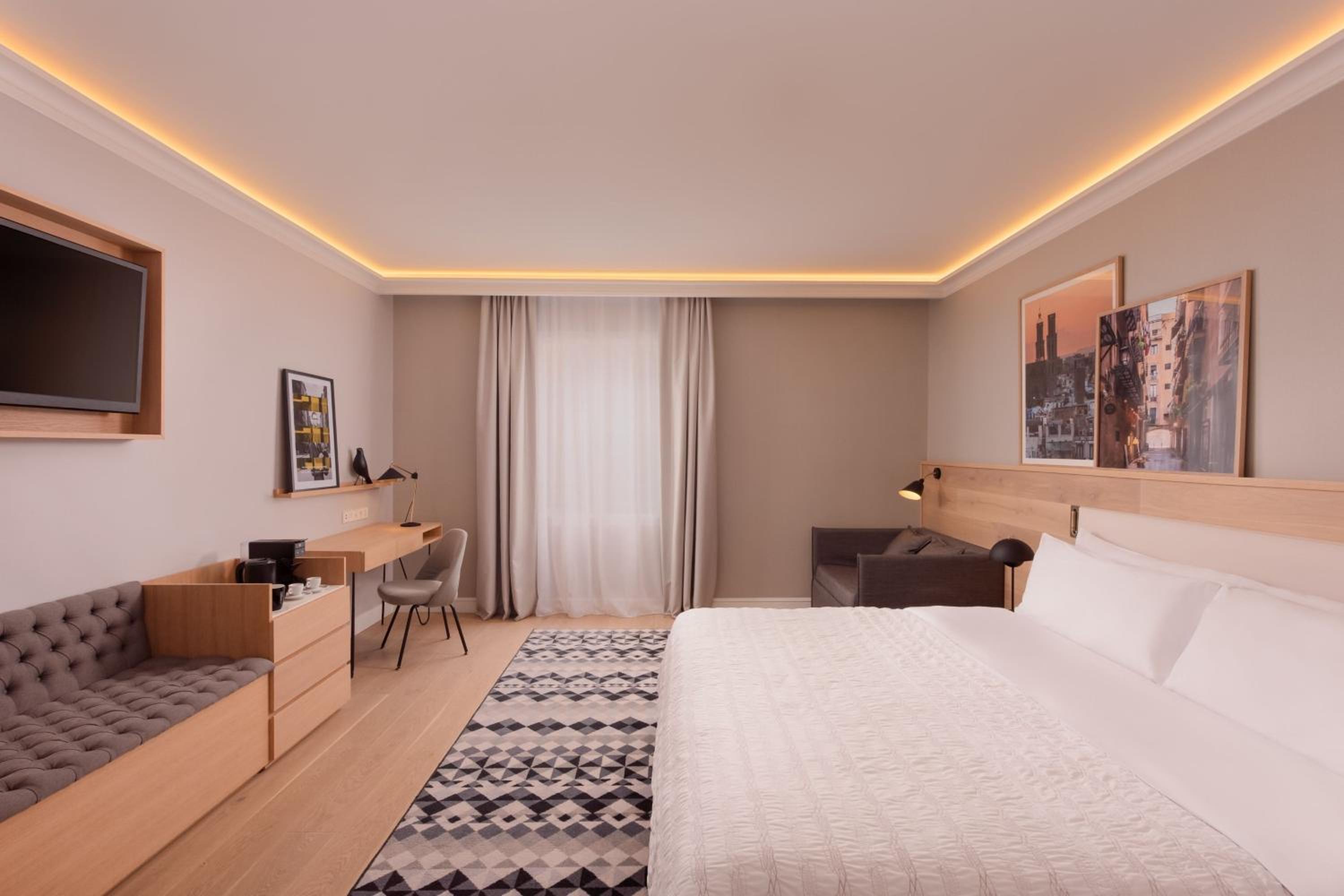 Premium King Room