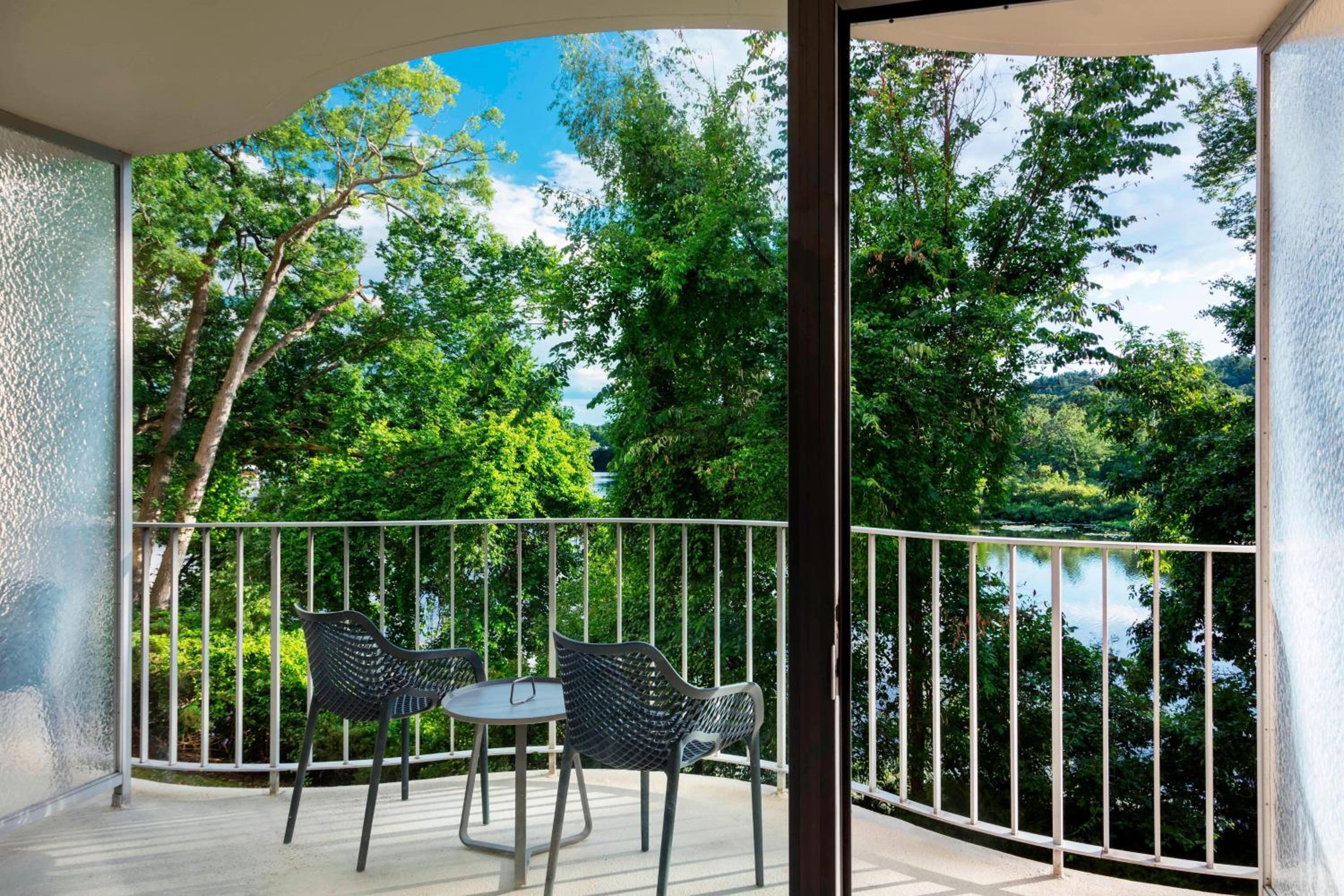 King Room with Balcony and River View