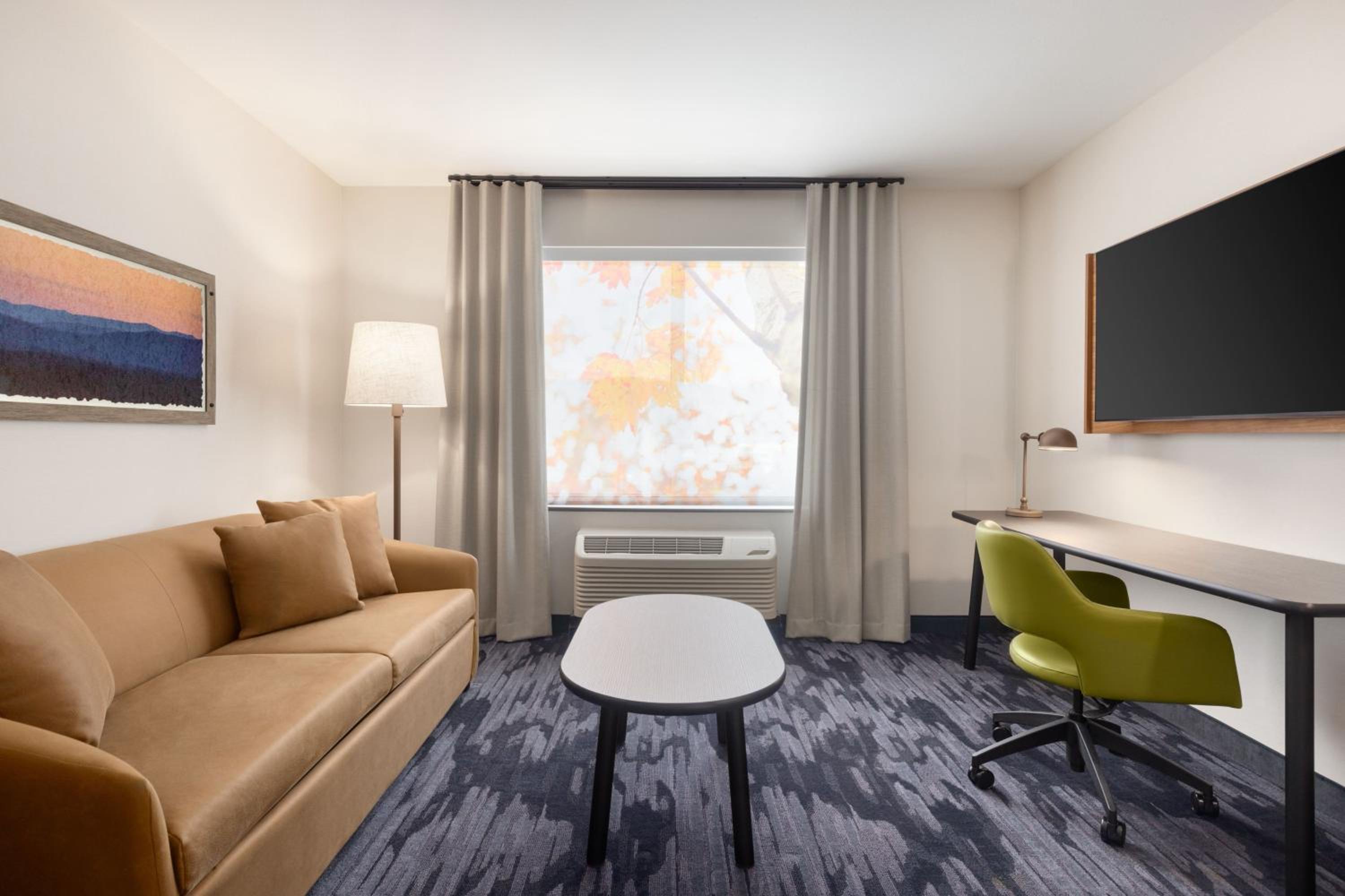 Queen Suite with Two Queen Beds, Transfer Shower, Roll-In Shower and Sofa Bed - Mobility Access/Hearing Accessible photo 3