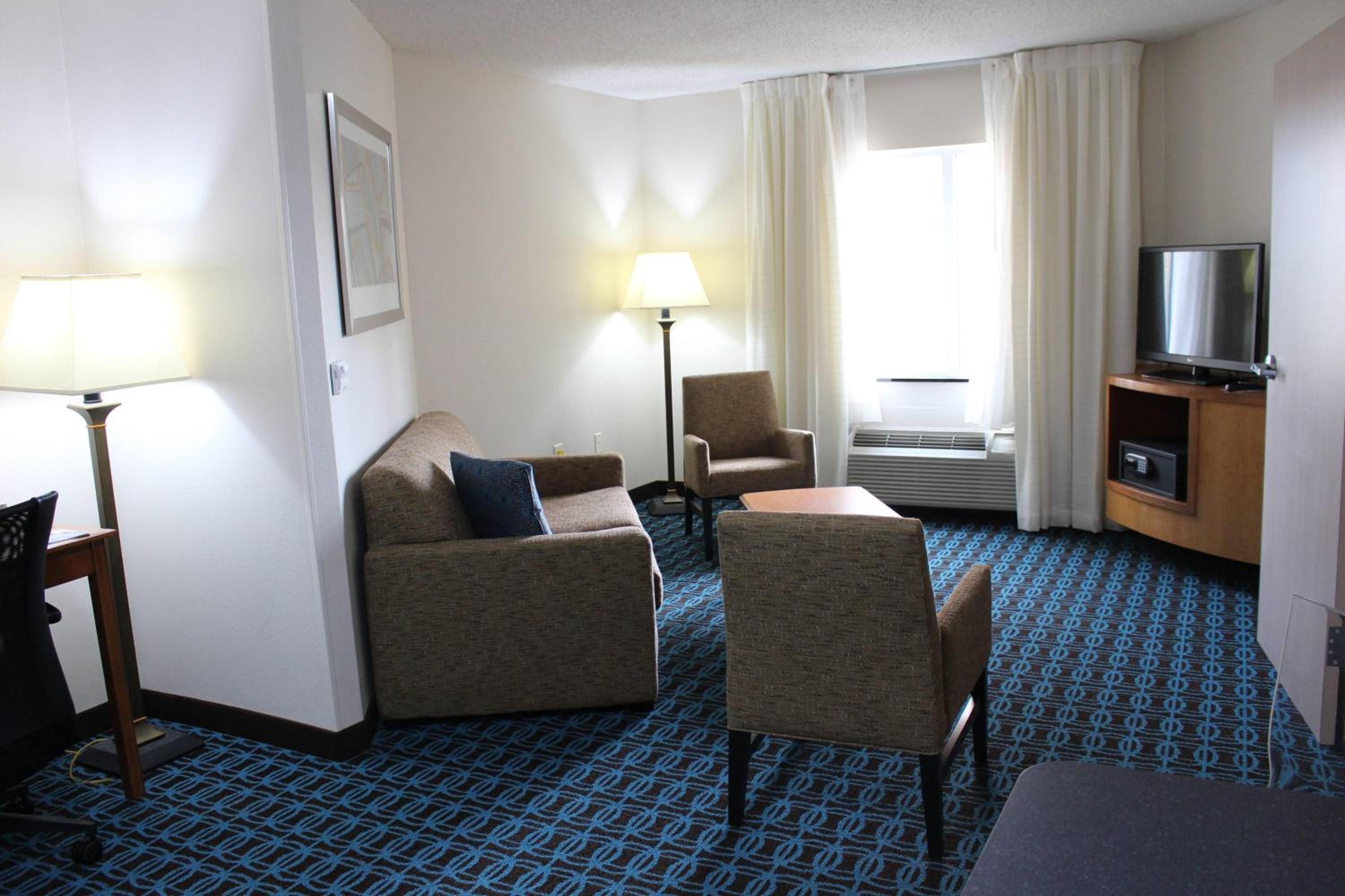 One-Bedroom Suite with Two King Beds and Sofa Bed - Photo 1