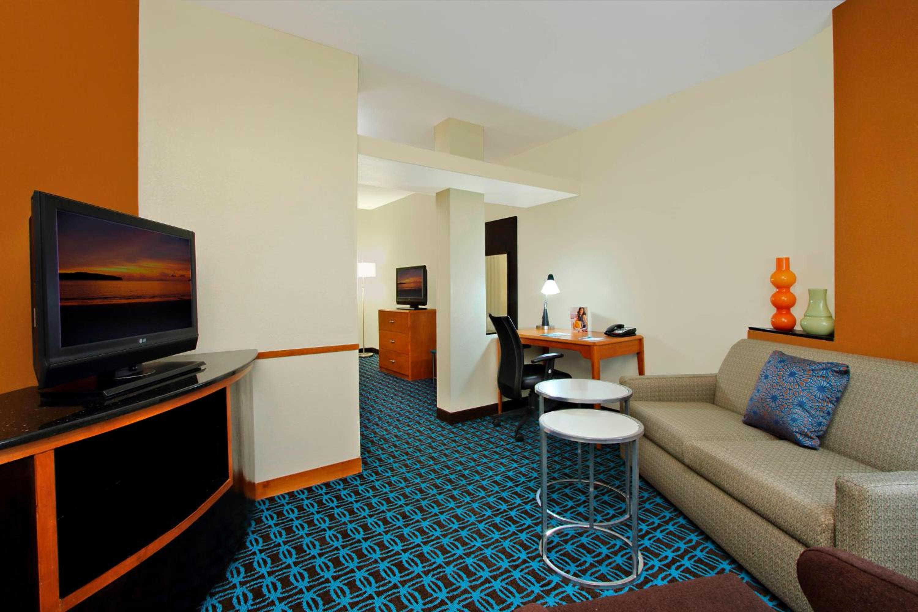 King Suite with Sofa Bed - Photo 2