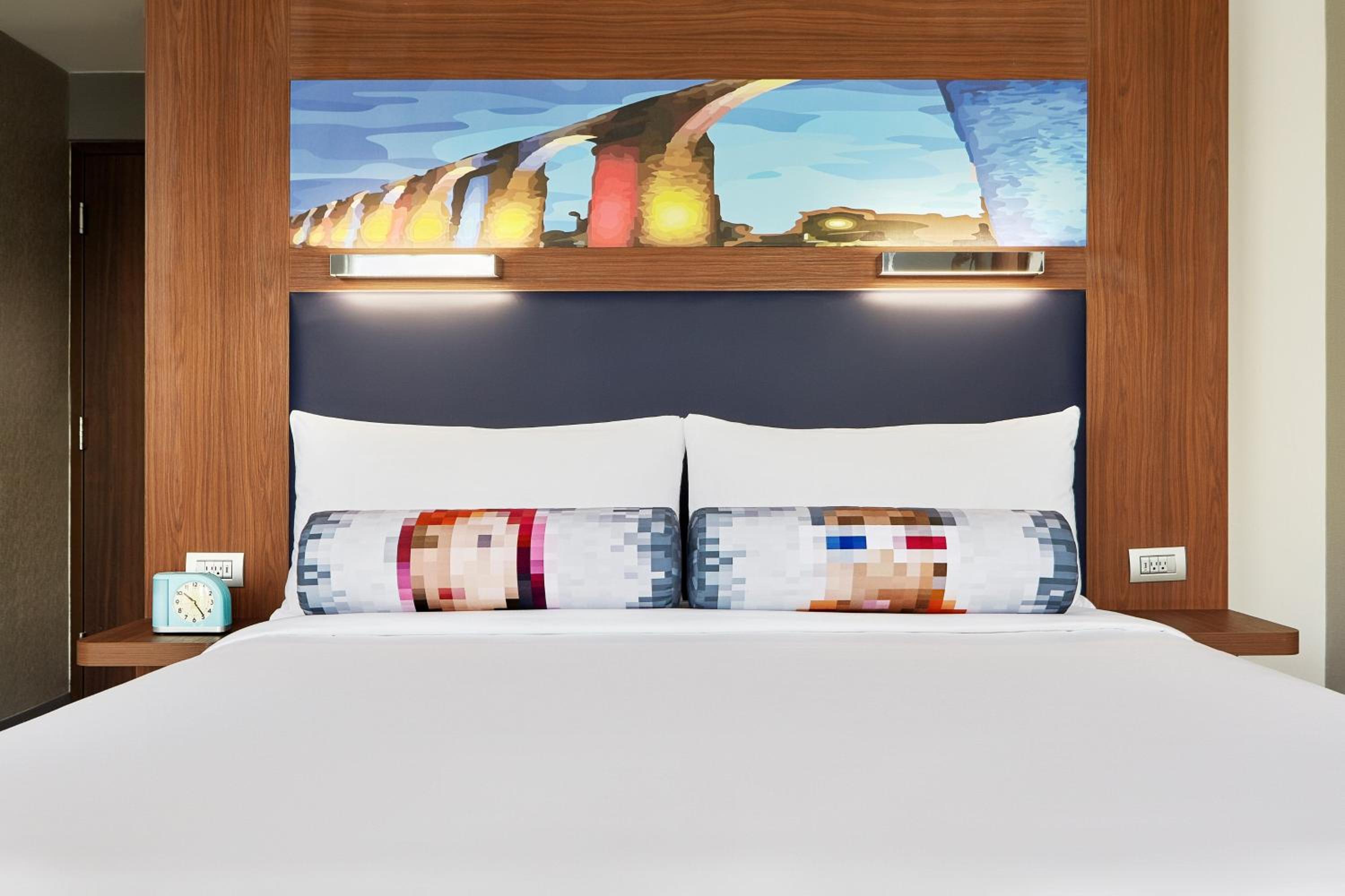 Standard King Room - Photo 5
