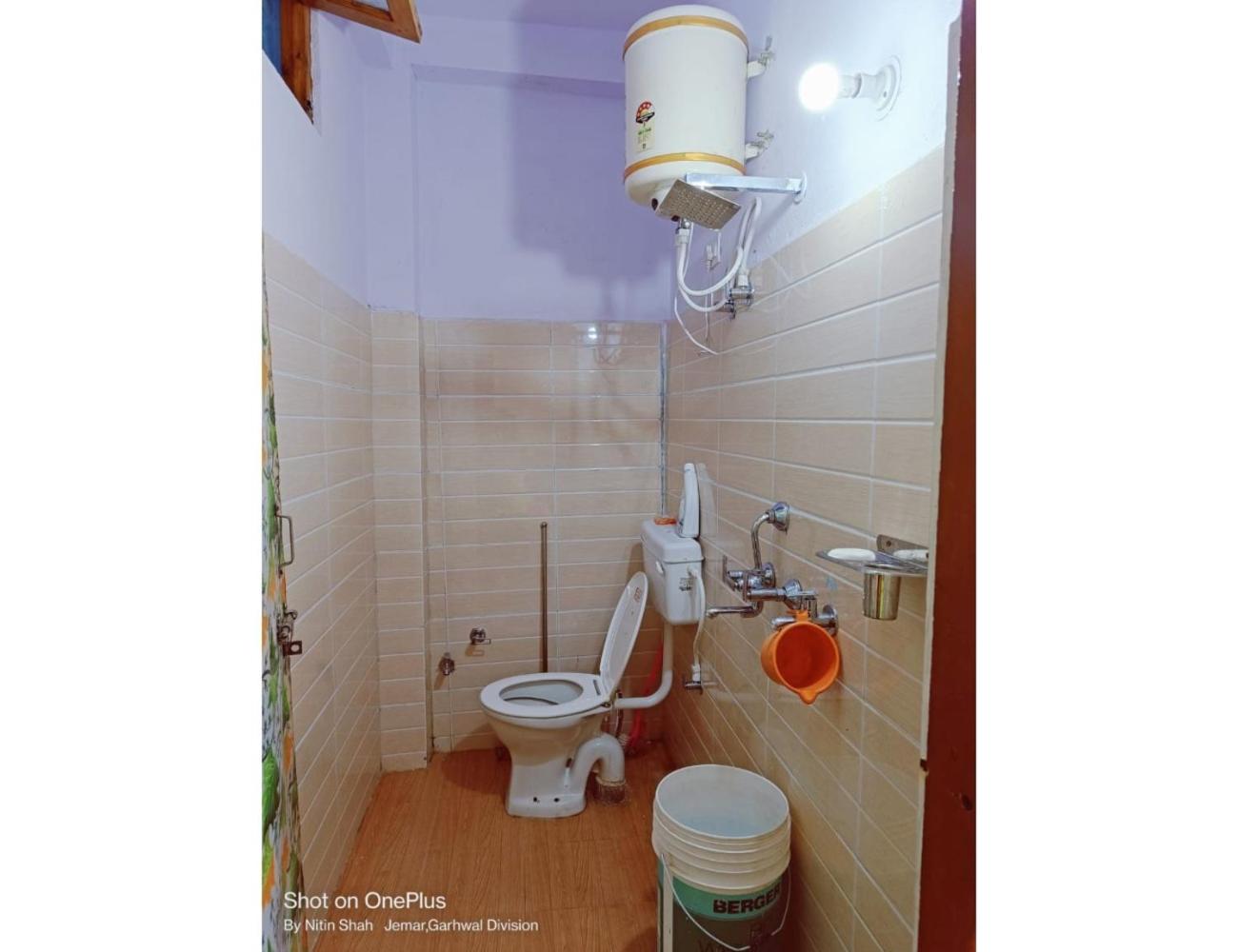Basic Triple Room photo 3