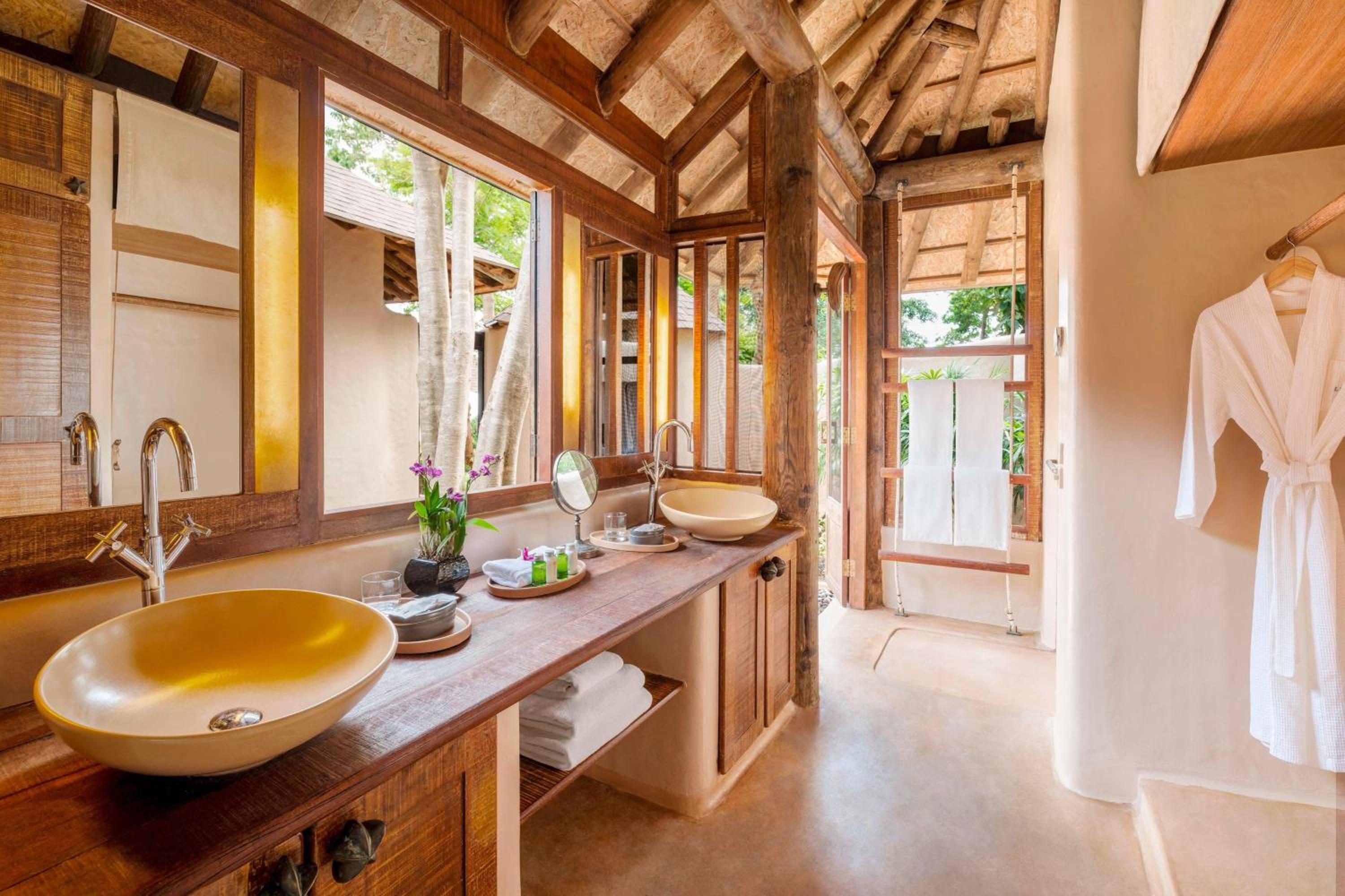 One-Bedroom Villa with Sofa Bed and Garden View - Photo 2