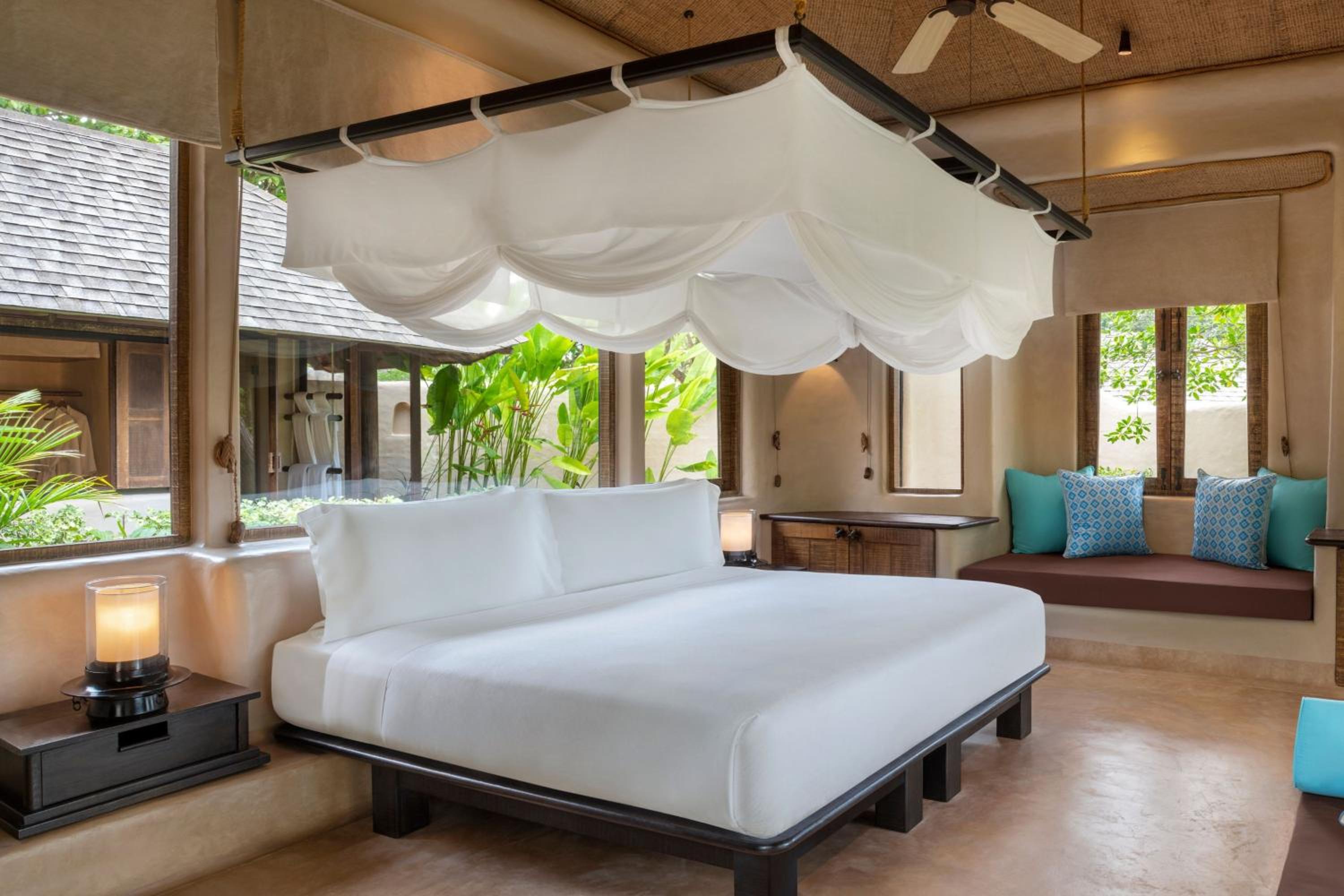 One-Bedroom Villa with Sofa Bed and Garden View - Photo 4