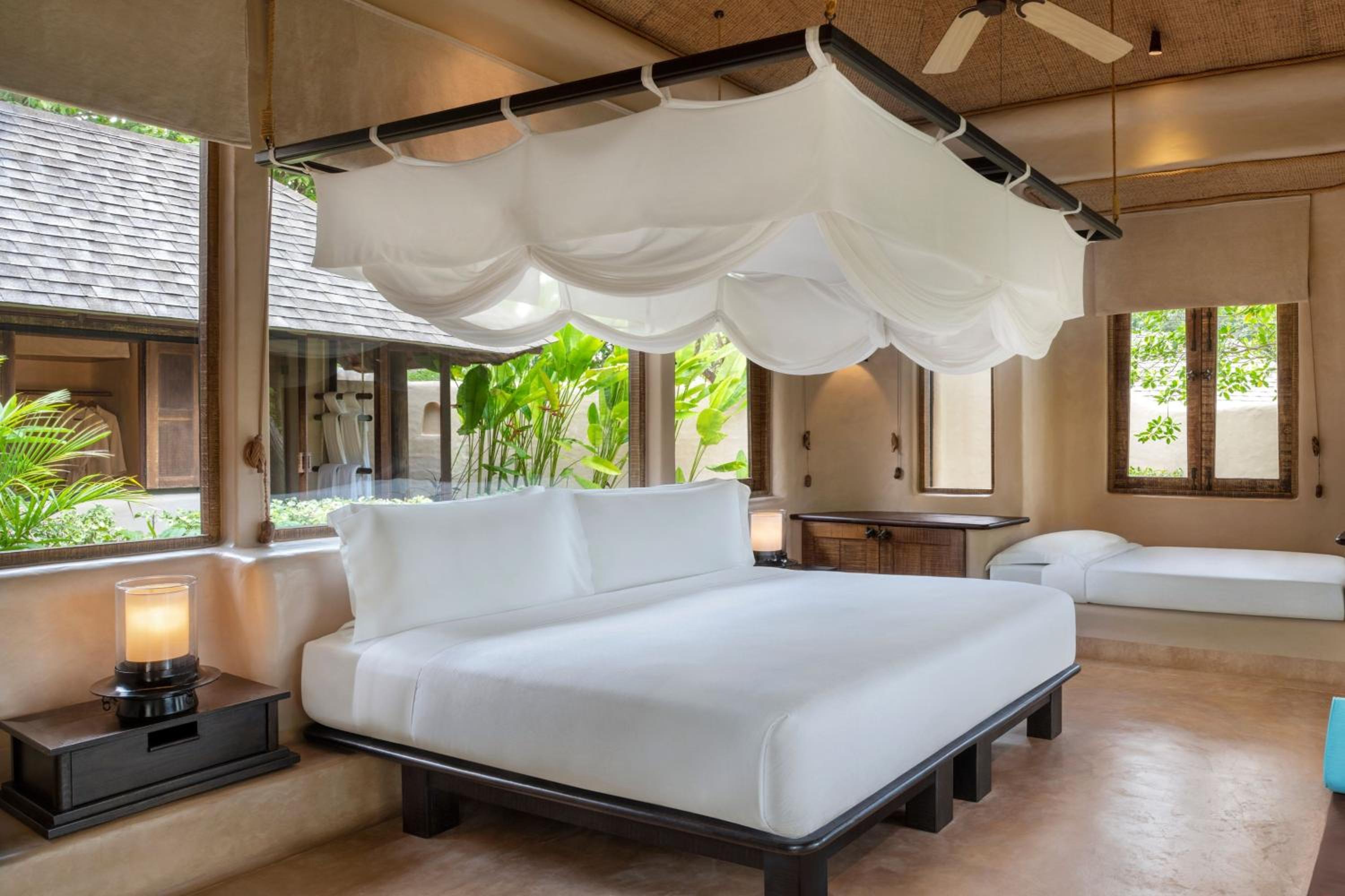 One-Bedroom Villa with Sofa Bed and Garden View - Photo 3